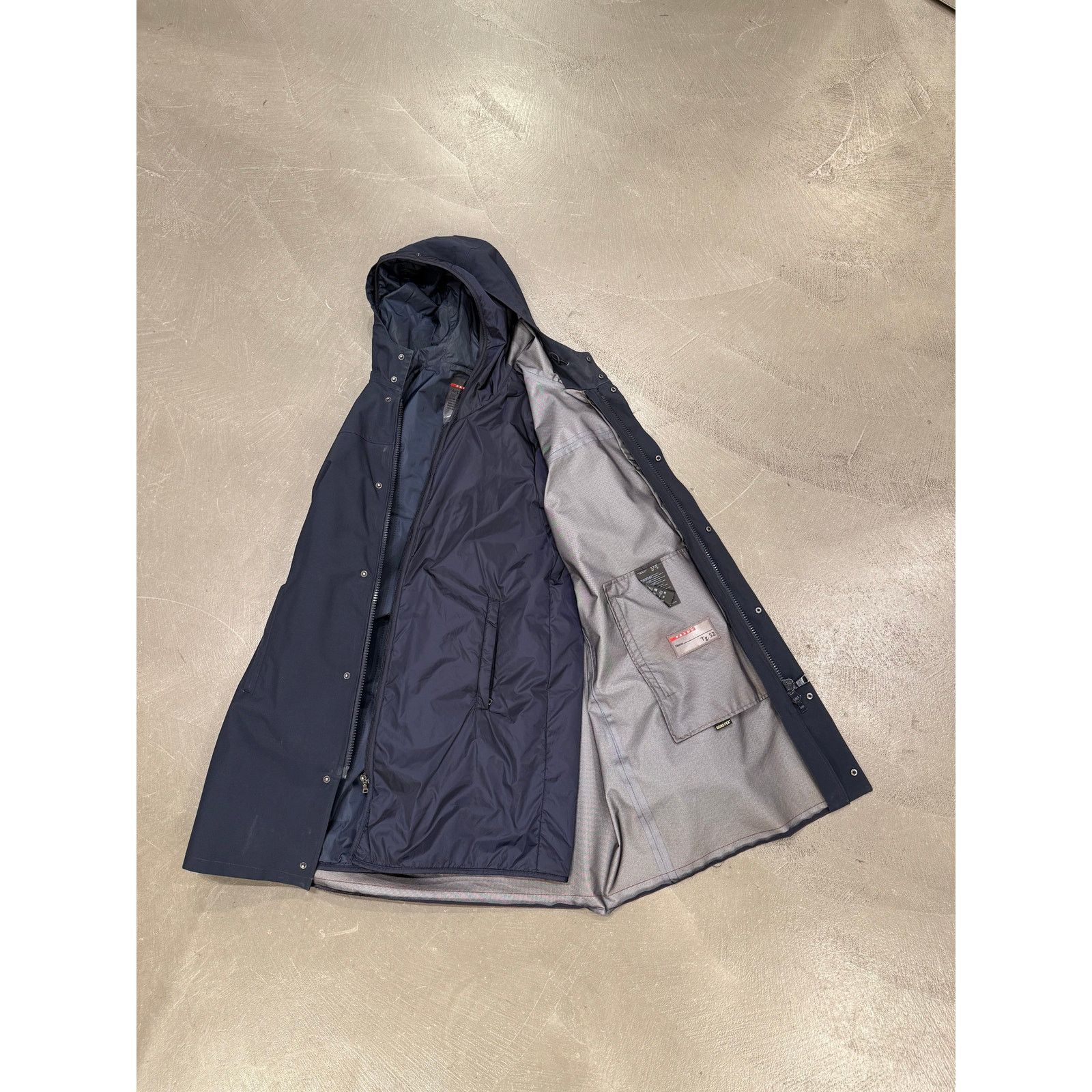 Prada 2011 Prada 2-in-1 double nylon jacket Size US L / EU 52-54 / 3 - 2 Thumbnail