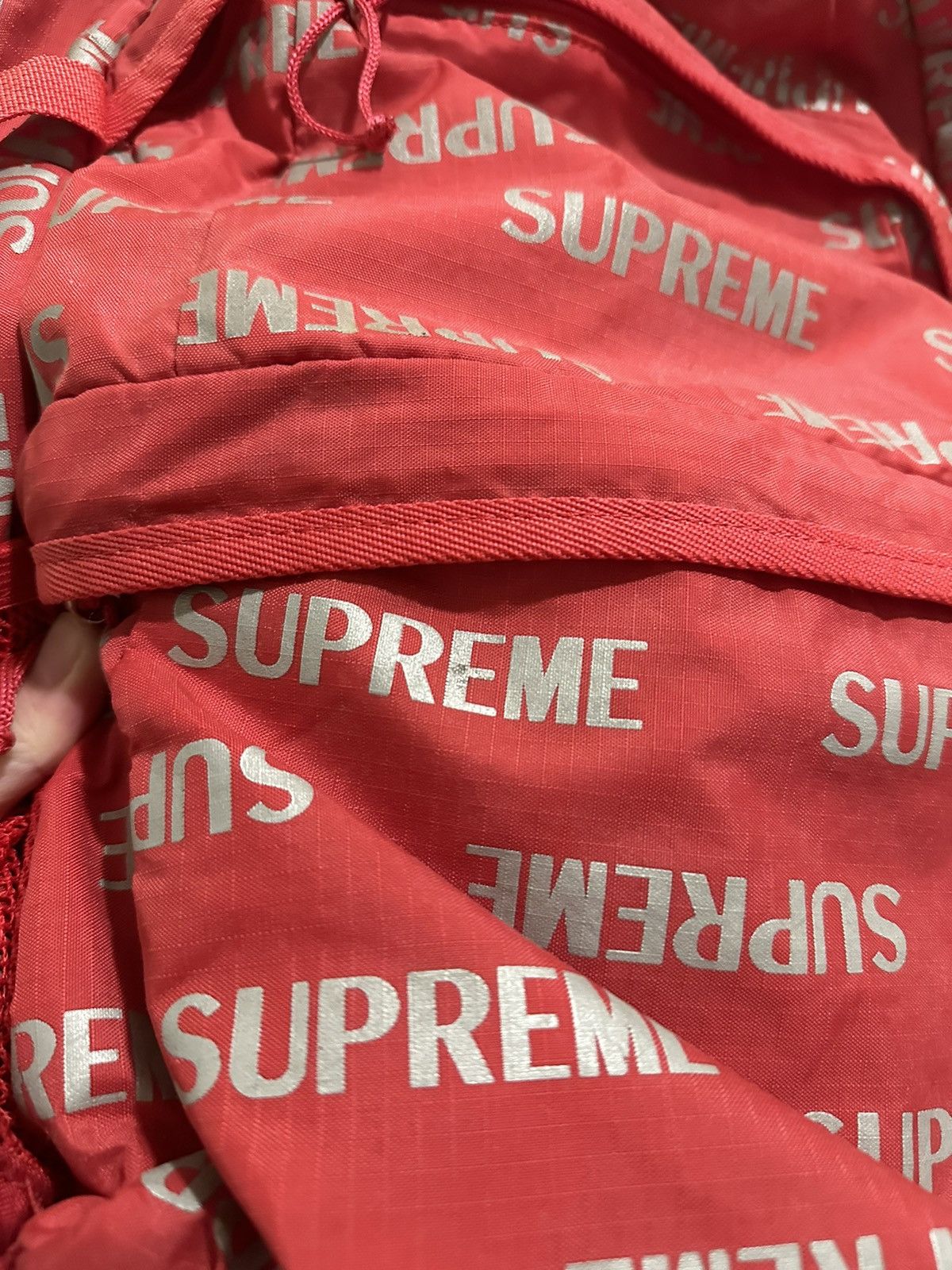 Supreme FW16 Supreme Reflective Repeat Logo Backpack Red Size ONE SIZE - 8 Thumbnail
