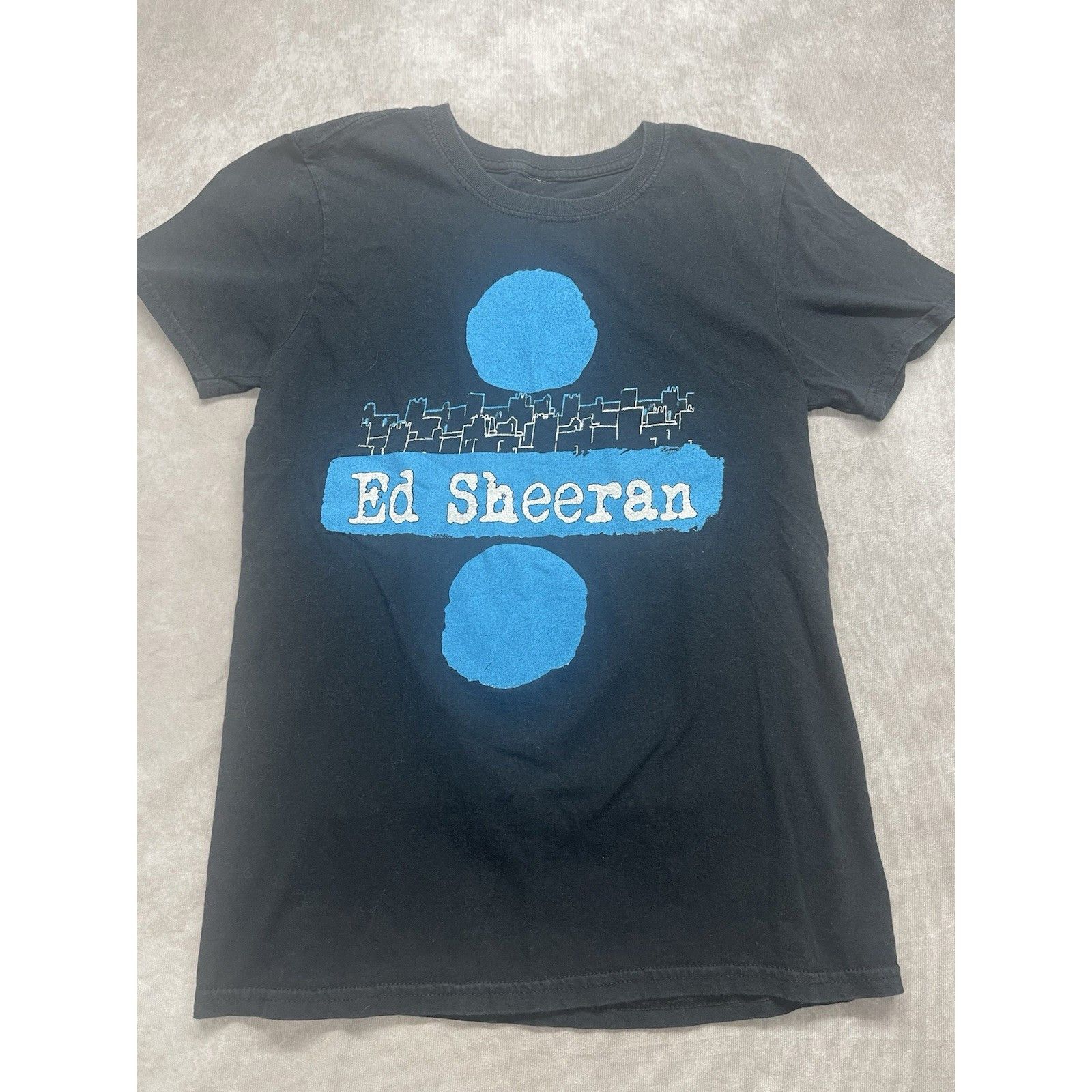 Other Ed Sheeran Divide Tour 2018 T-Shirt Women's Small Black Conc Size US S / EU 44-46 / 1 - 2 Thumbnail
