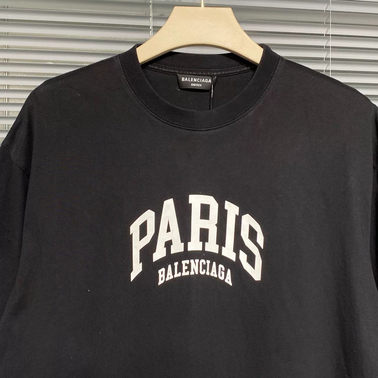 Balenciaga Balenciaga Paris Logo Print T-Shirt Size US S / EU 44-46 / 1 - 6 Thumbnail