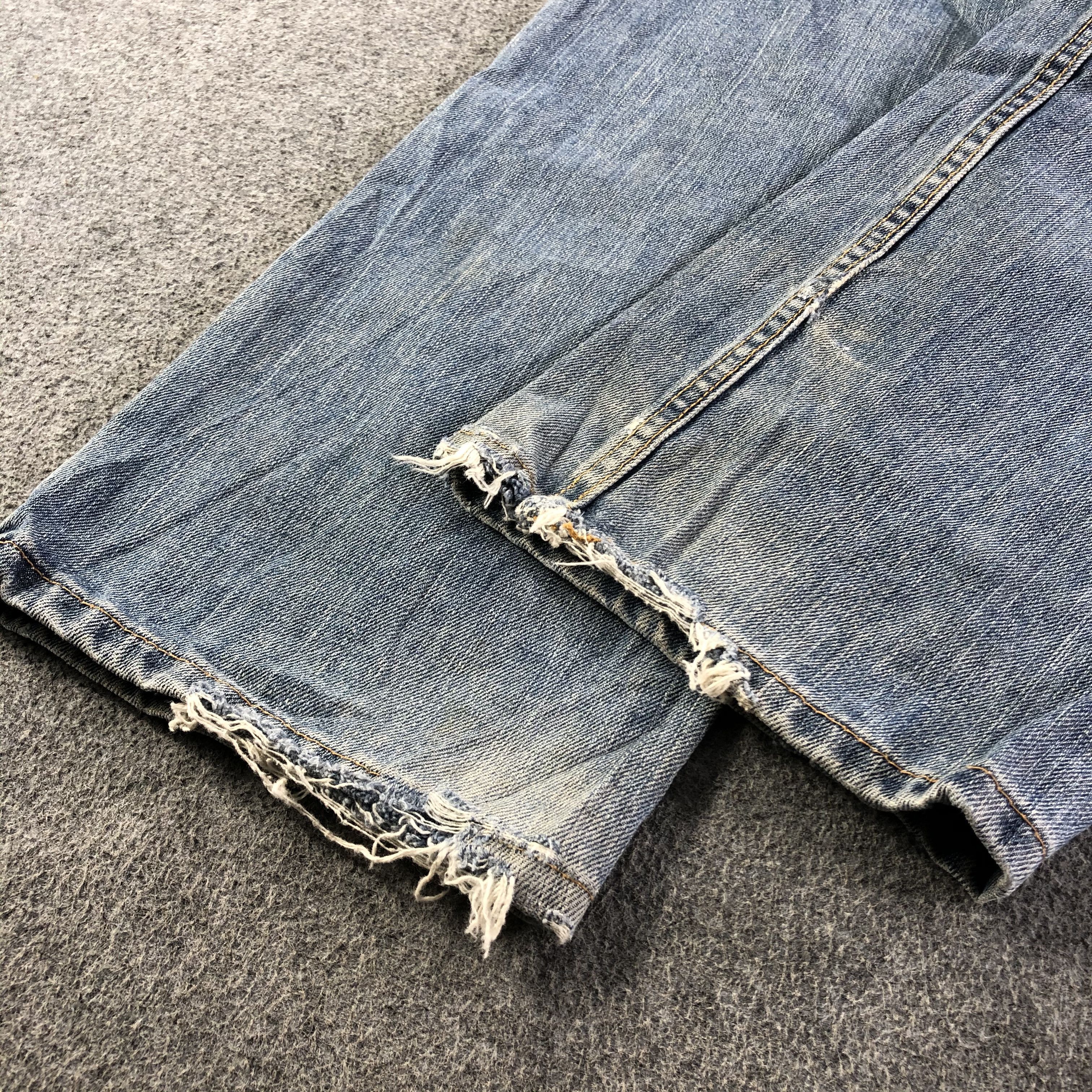Levi's Vintage Blue Wash Levis 569 Jeans-J3234 Size US 35 - 5 Thumbnail