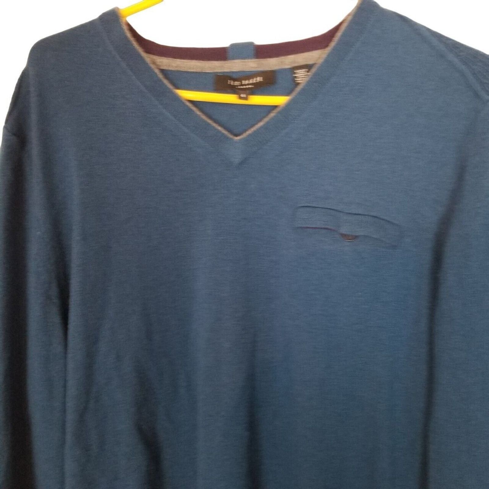 Ted Baker Ted Baker Mens Wool Cashmere V-Neck Sweater L Quiet Luxury Size US L / EU 52-54 / 3 - 2 Thumbnail