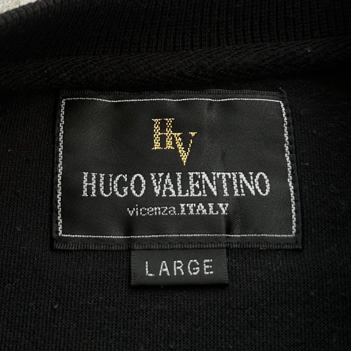 Japanese Brand VINTAGE HV HUGO VALENTINO VICENZA ITALY SPELL OUT Size US L / EU 52-54 / 3 - 7 Thumbnail