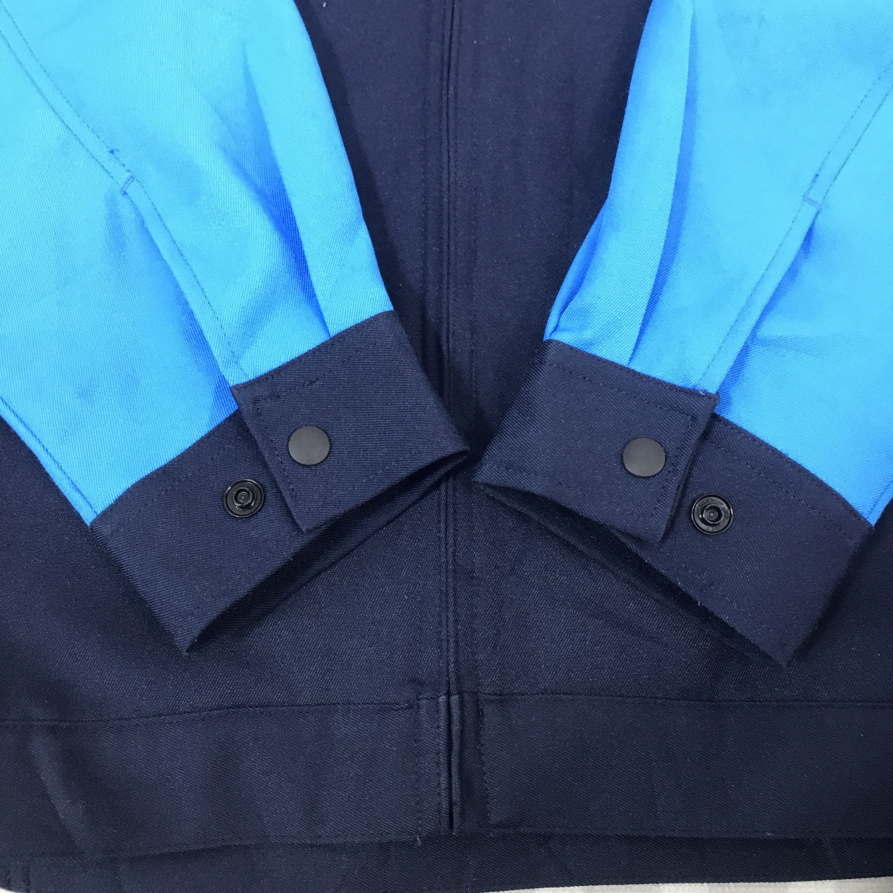 Japanese Brand Vintage Family Mart japan uniform Shirt Jacket K62B6 Size US L / EU 52-54 / 3 - 7 Thumbnail