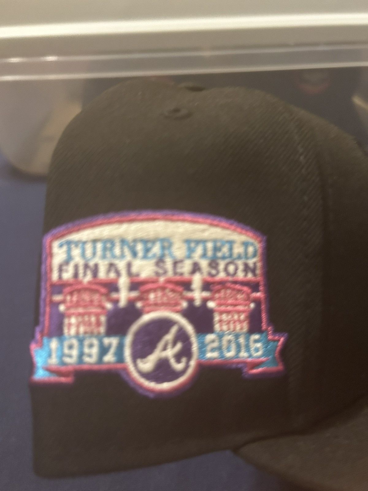 New Era Black Atlanta Braves New Era Fitted Hat Size 7 1/4 Size ONE SIZE - 2 Thumbnail