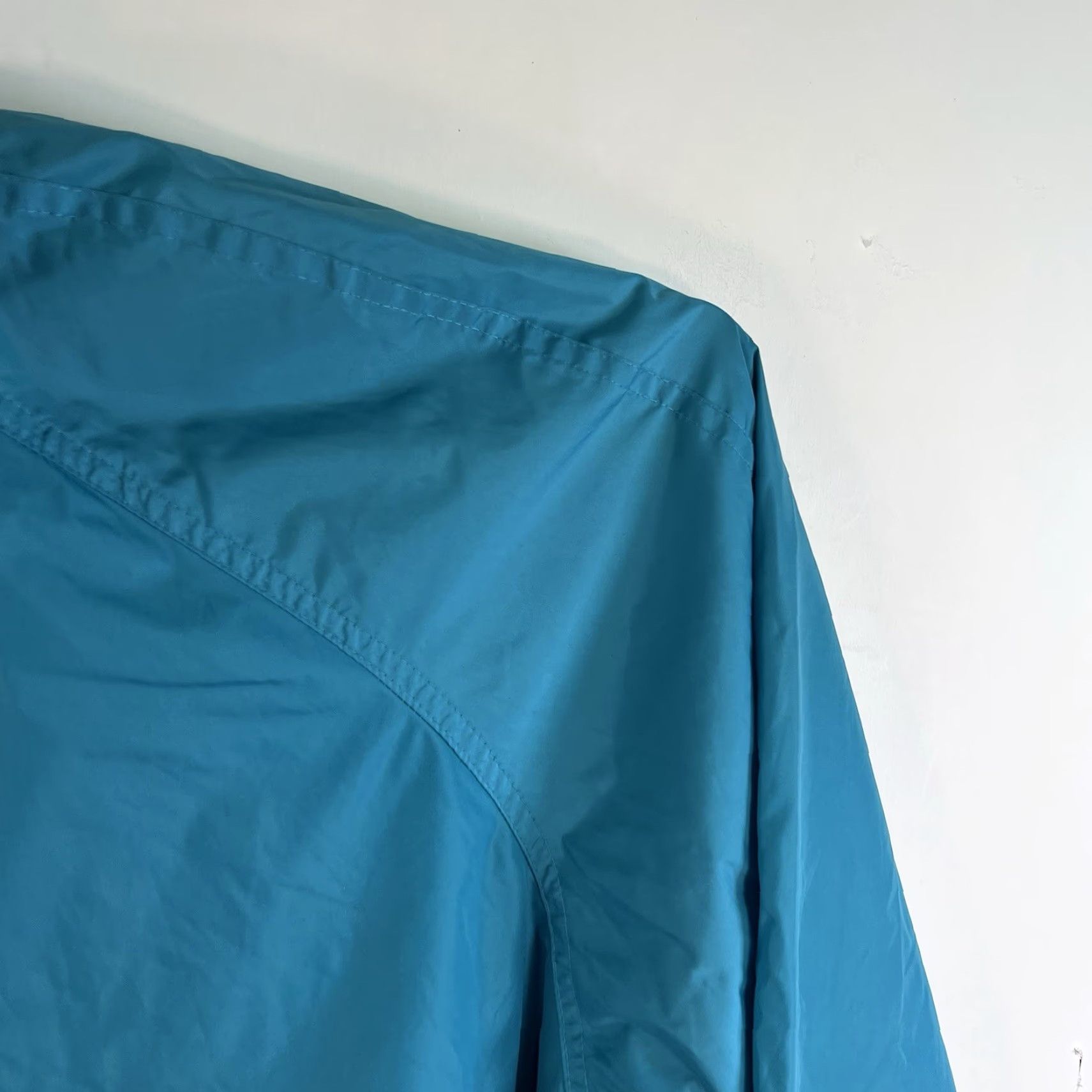 Vintage VINTAGE Woolrich Windbreaker Jacket Women XL Blue Softshell Casual Outdoor Size XL / US 12-14 / IT 48-50 - 2 Thumbnail