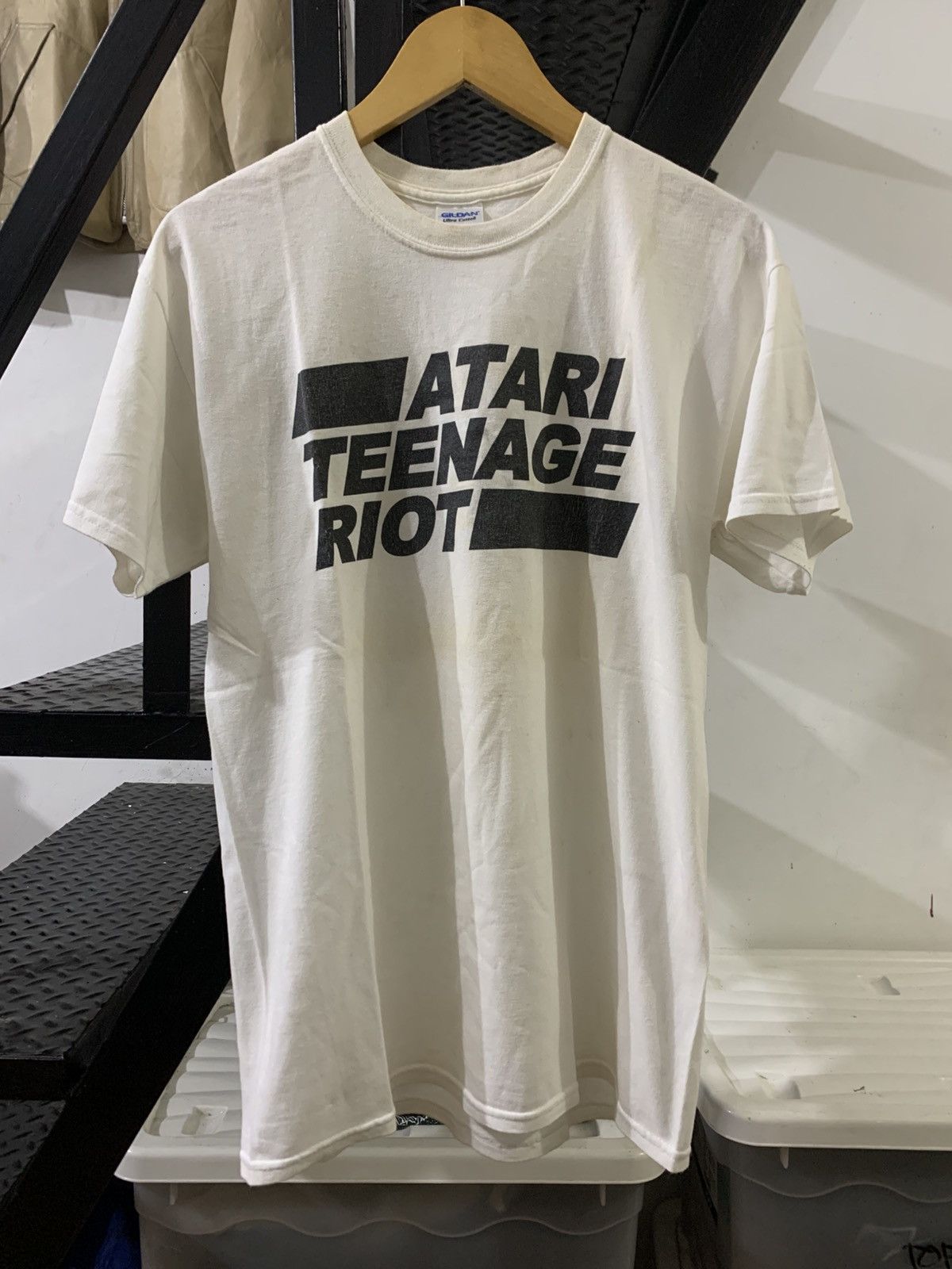 Band Tees Vintage 00s Atari Teenage Riot Classic Logo Tee Size US M / EU 48-50 / 2 - 1 Thumbnail