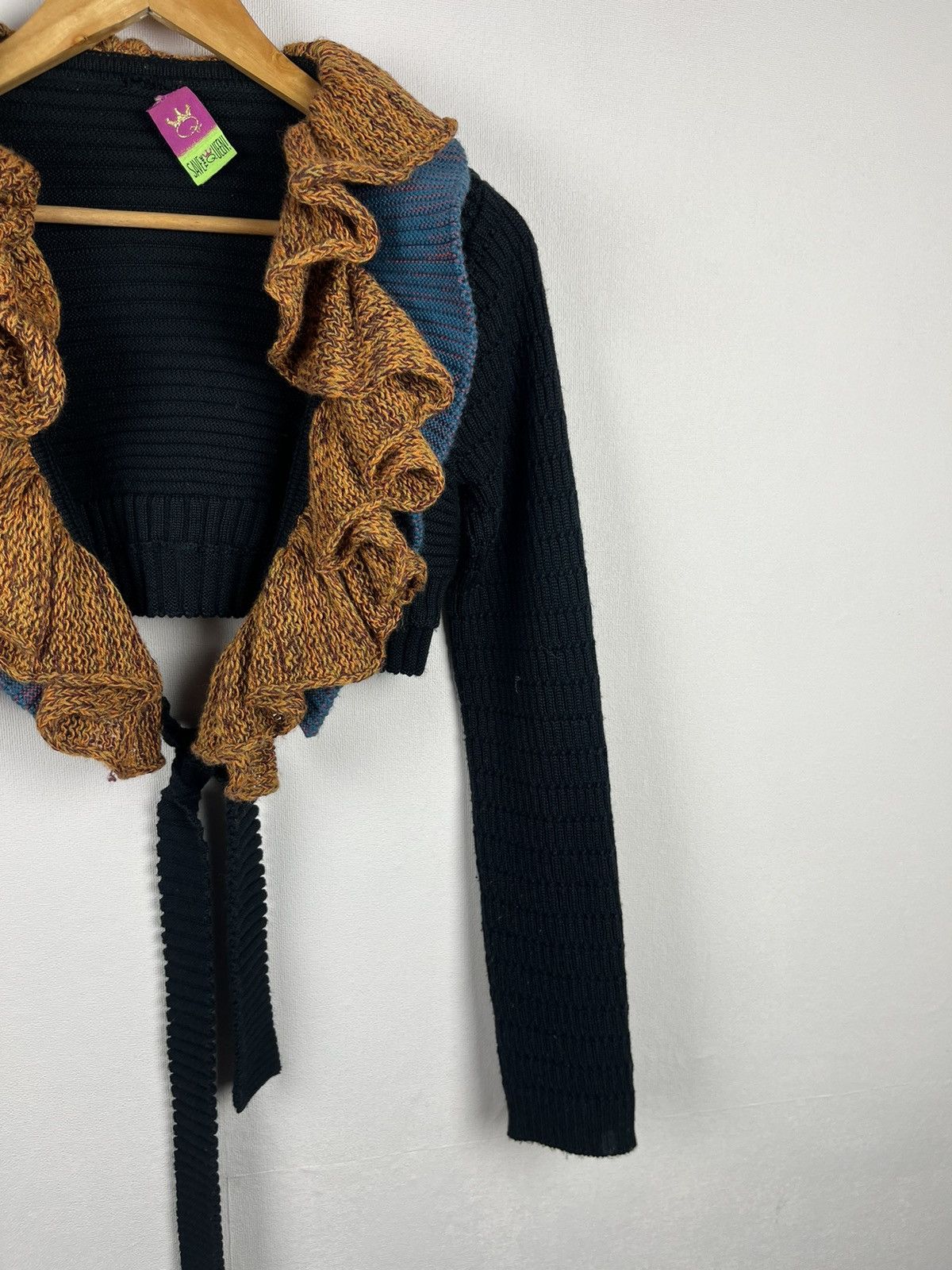 Vintage Vintage Save The Queen Cropped Knit Cardigan Ruffle Collar Size S / US 4 / IT 40 - 4 Thumbnail