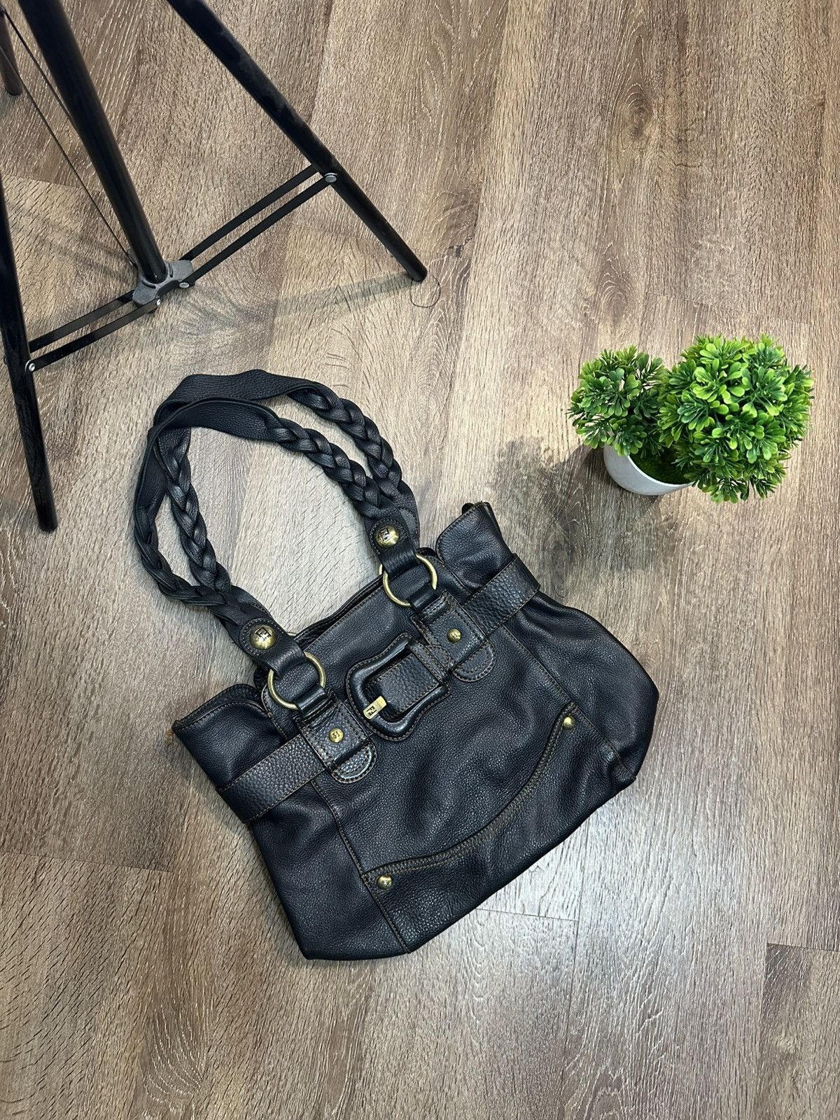 Vintage 90s Fendi Leather Shoulder Bag Y2K