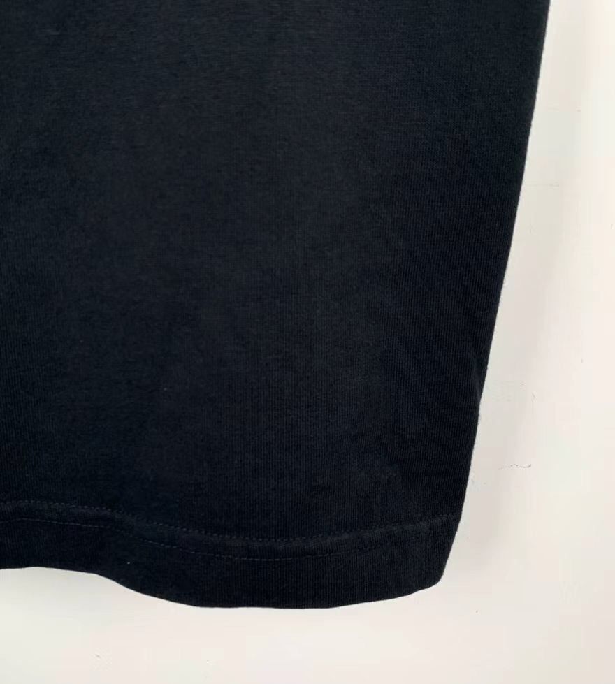 Balenciaga Balenciaga logo tiger jungle print round neck black cotton Size US L / EU 52-54 / 3 - 5 Thumbnail