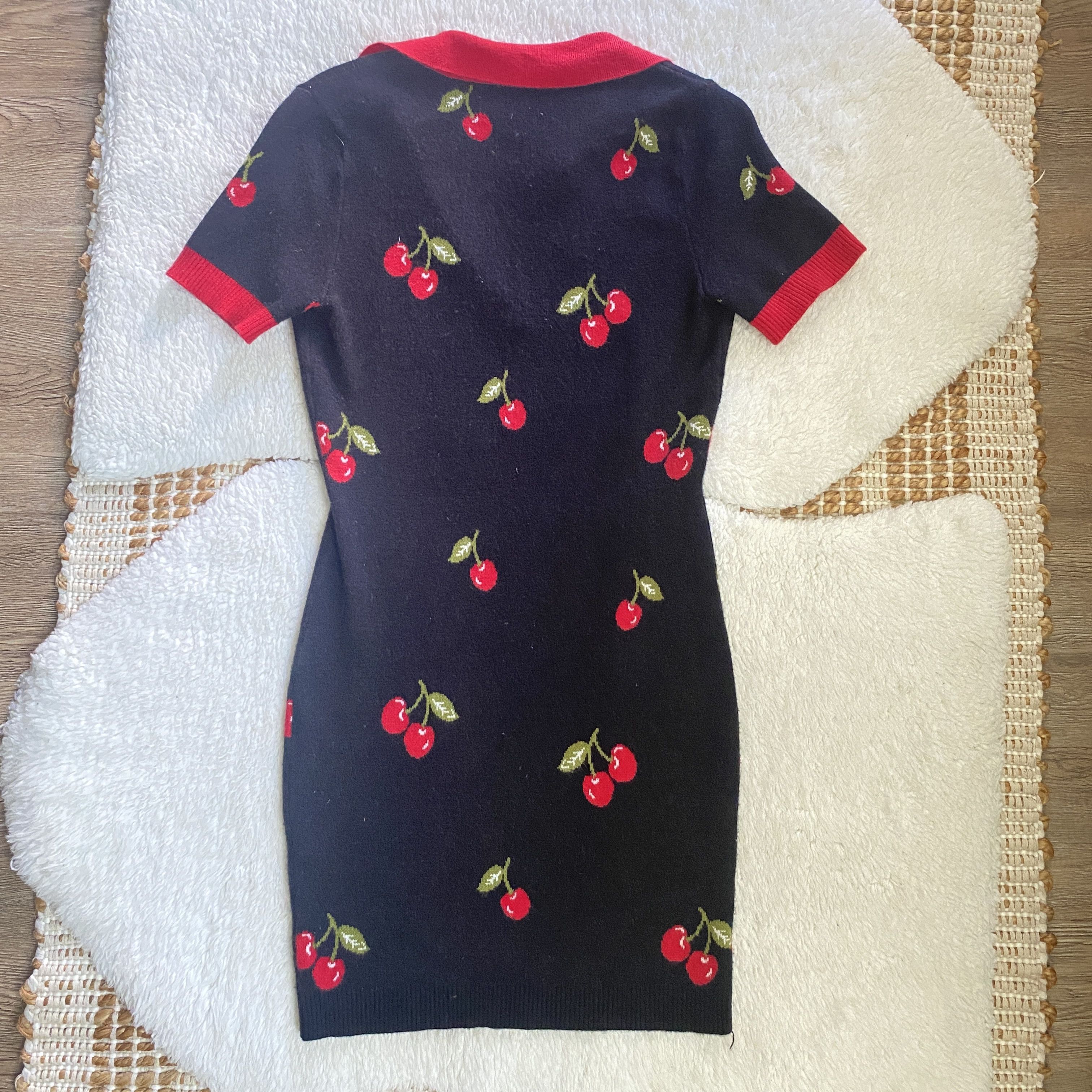Forever 21 Forever 21 Cherry Split-Neck Sweater Dress – Size Small Size S / US 4 / IT 40 - 3 Thumbnail