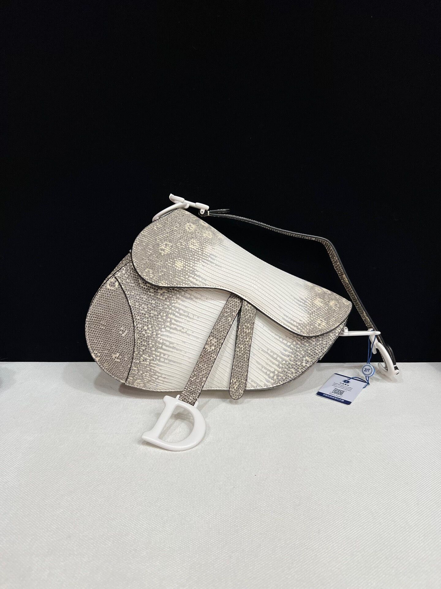 Dior Pre-loved Bag Very good condition Size ONE SIZE - 1 Thumbnail