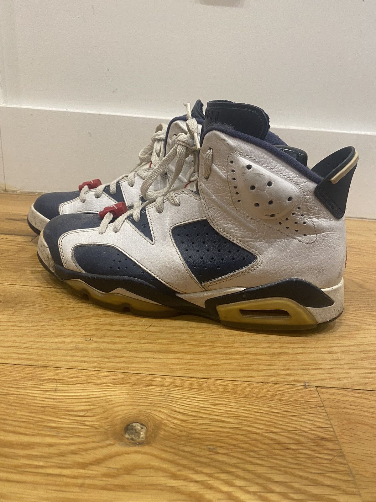 Jordan Brand Air Jordan Olympic 6s (Retro 2012) Size US 8.5 / EU 41-42 - 6 Thumbnail