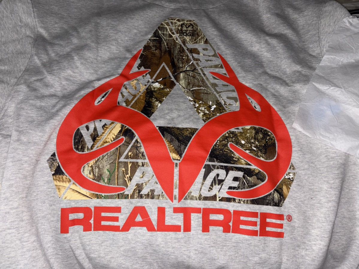 Palace Palace Real Tree Tri-Ferg Hoodie Grey Size US L / EU 52-54 / 3 - 2 Thumbnail