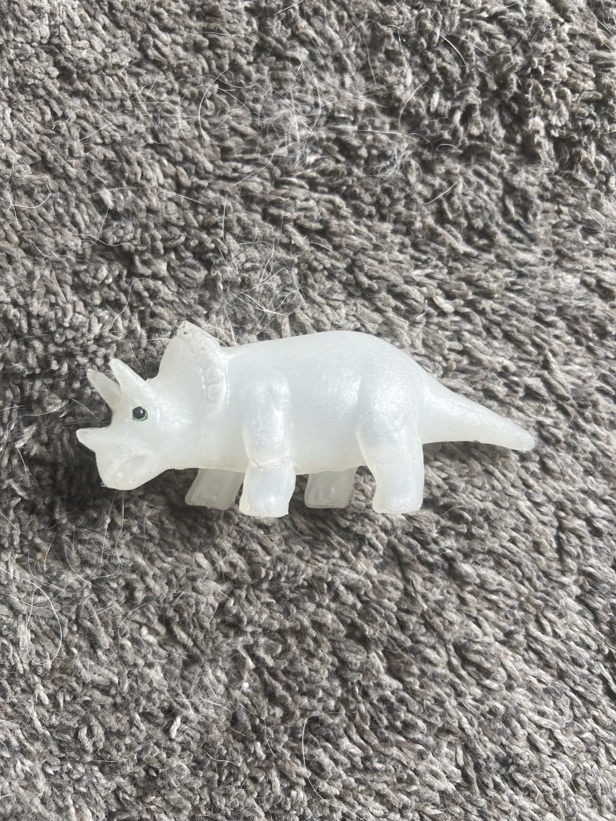 Hypebeast Glow In The Dark Triceratops Size ONE SIZE - 1 Thumbnail