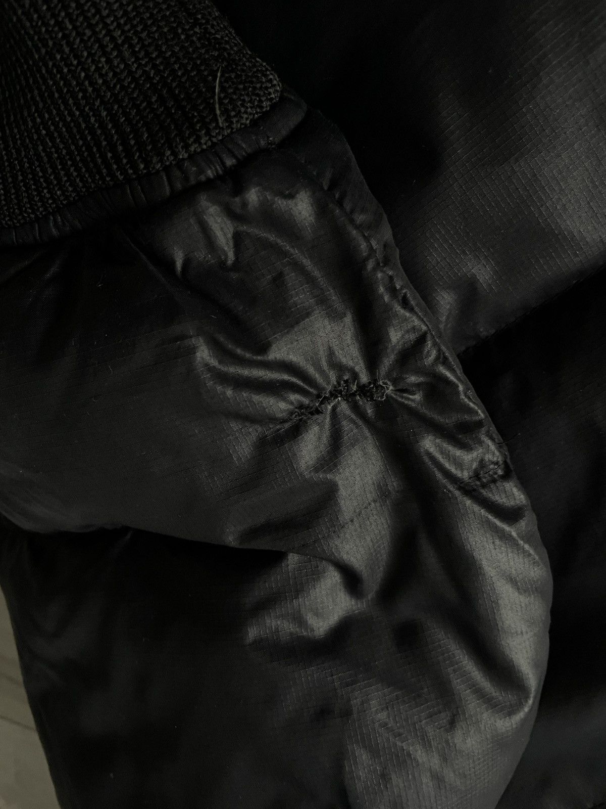 The North Face Vintage The North Face 1996 Retro Black Puffer 700 Jacket Size US S / EU 44-46 / 1 - 16 Thumbnail