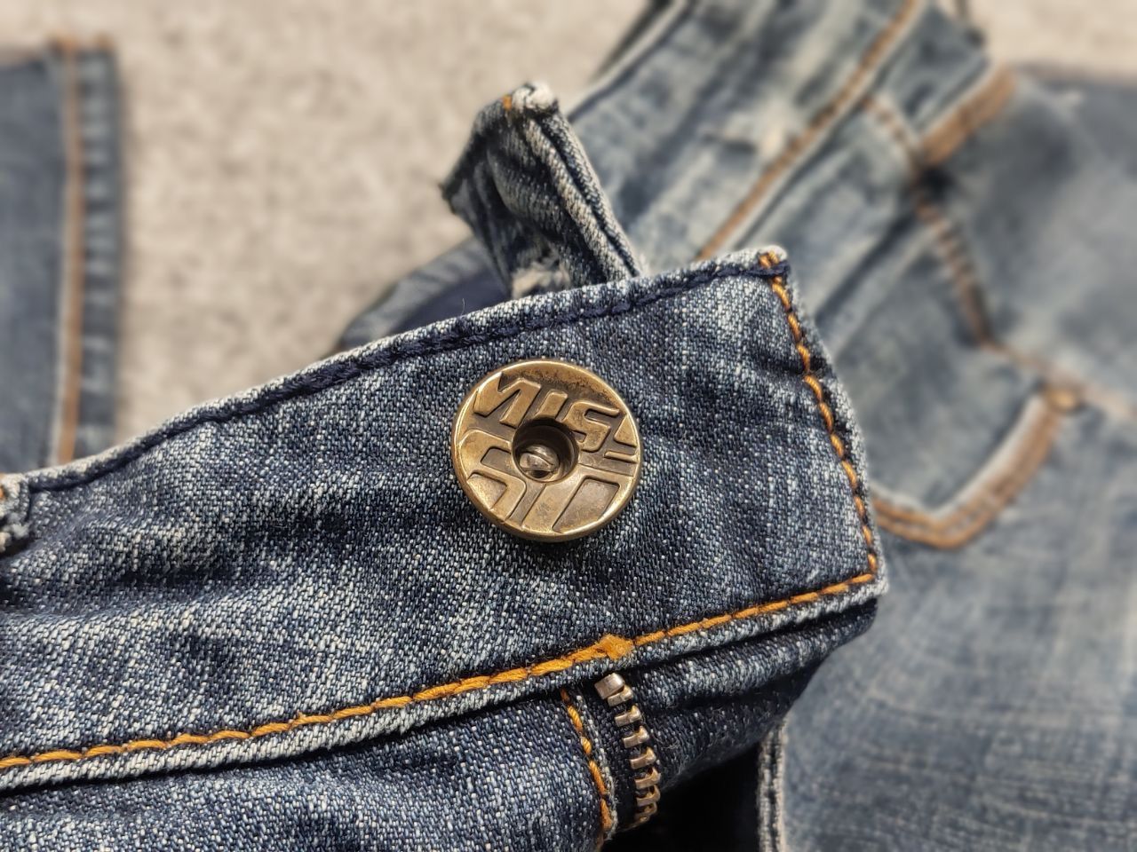 Miss Sixty Vintage Miss Sixty Logo Eden Faded Denim Jeans Y2K Style Size 24" / US 00 / IT 34 - 16 Thumbnail