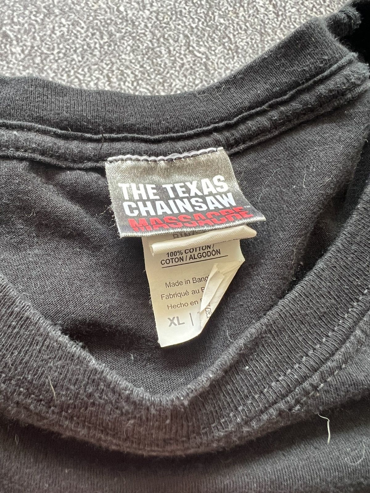 Vintage Vintage Movie The Texas Chainsaw Masscare Horror T-shirt Size US XL / EU 56 / 4 - 3 Thumbnail