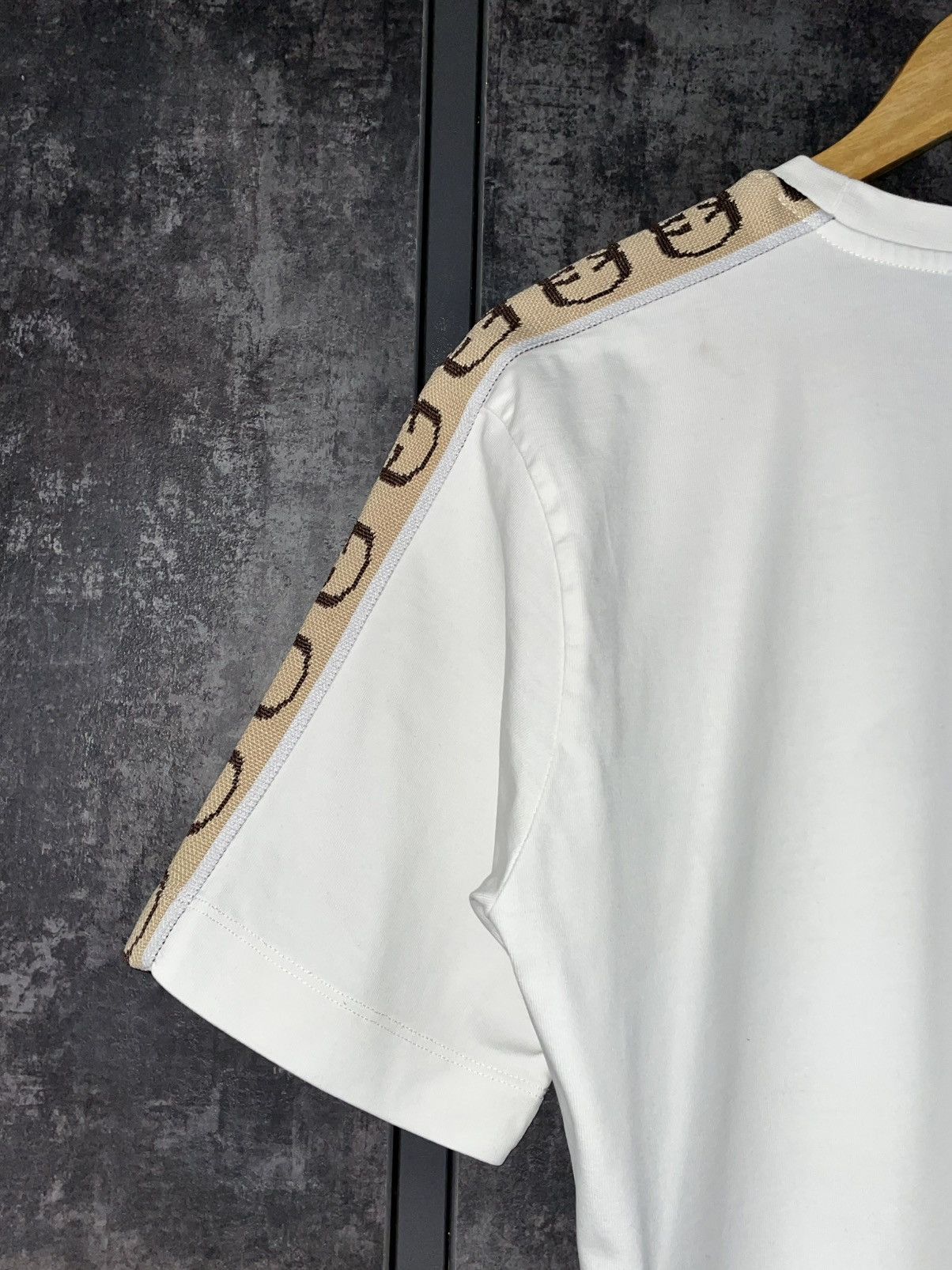 Gucci Gucci Lampas Embroidered Logos T-shirt Tom Ford Demna Size US M / EU 48-50 / 2 - 7 Thumbnail