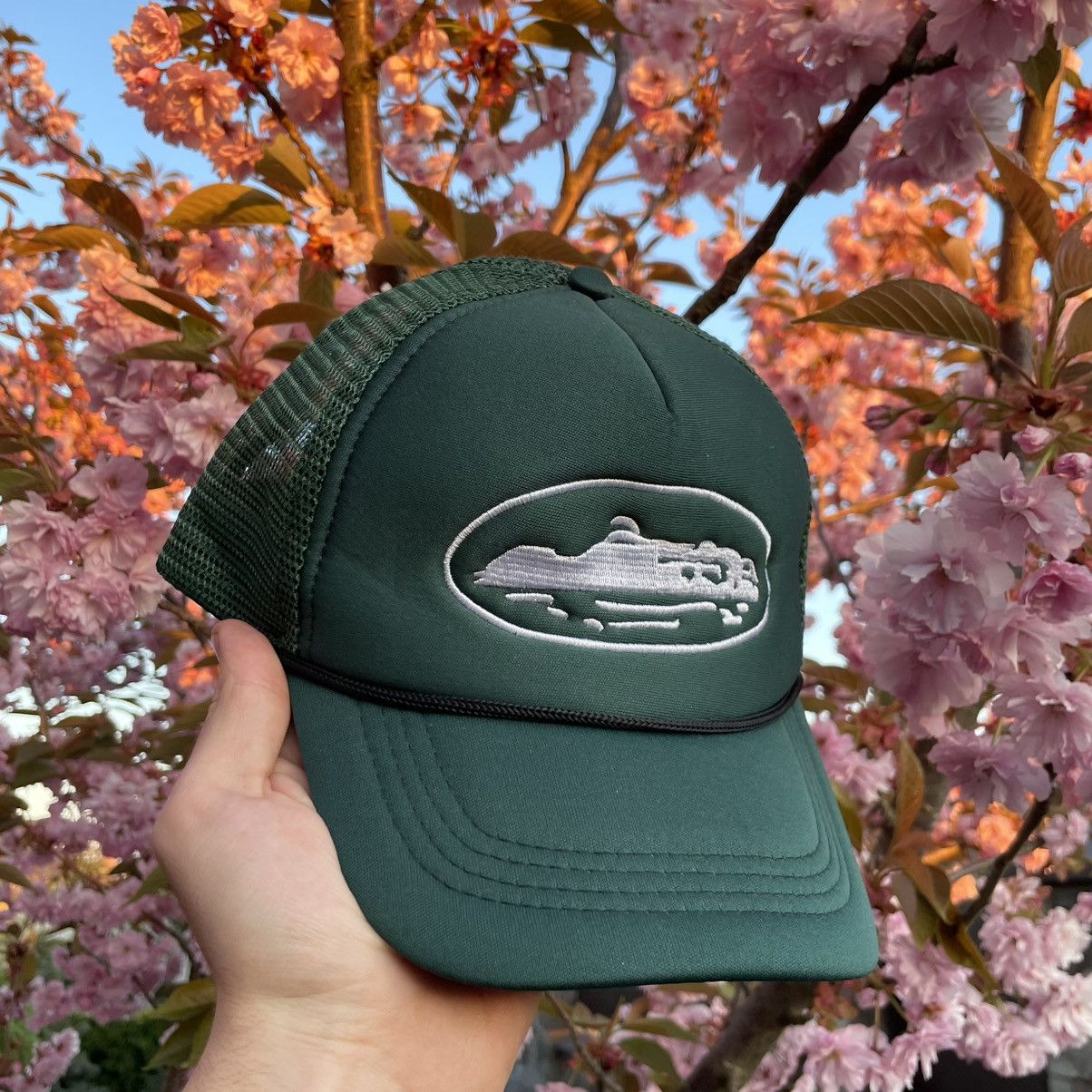Corteiz Corteiz CRTZ Green Trucker Hat Size ONE SIZE - 1 Thumbnail