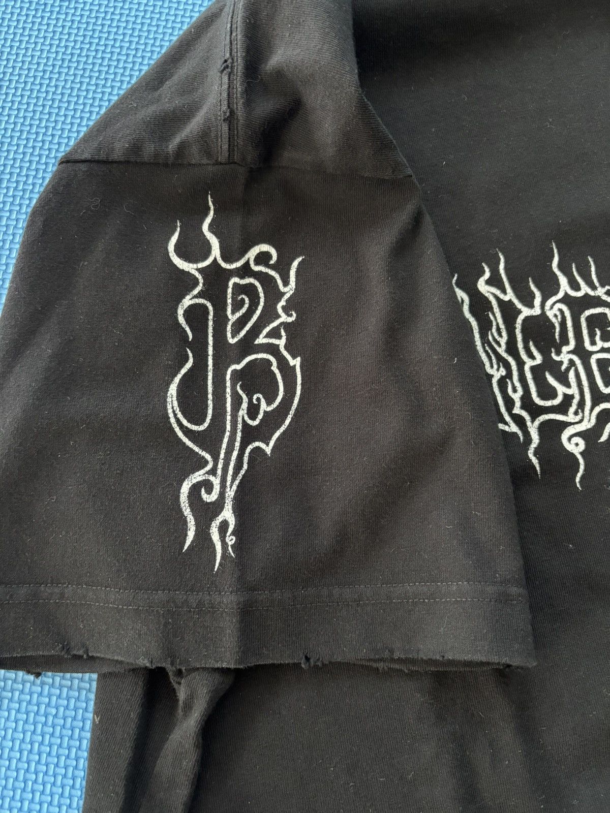 Balenciaga Balenciaga Darkwear Tee Size US L / EU 52-54 / 3 - 6 Thumbnail