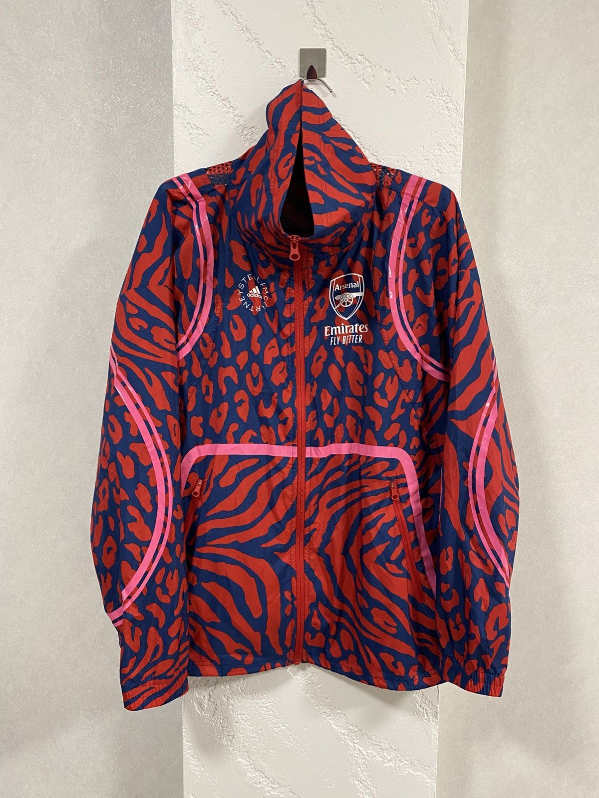 Adidas × Stella McCartney Adidas Stella McCartney Arsenal x Woven Windbreaker Jacket Size XS / US 0-2 / IT 36-38 - 1 Thumbnail