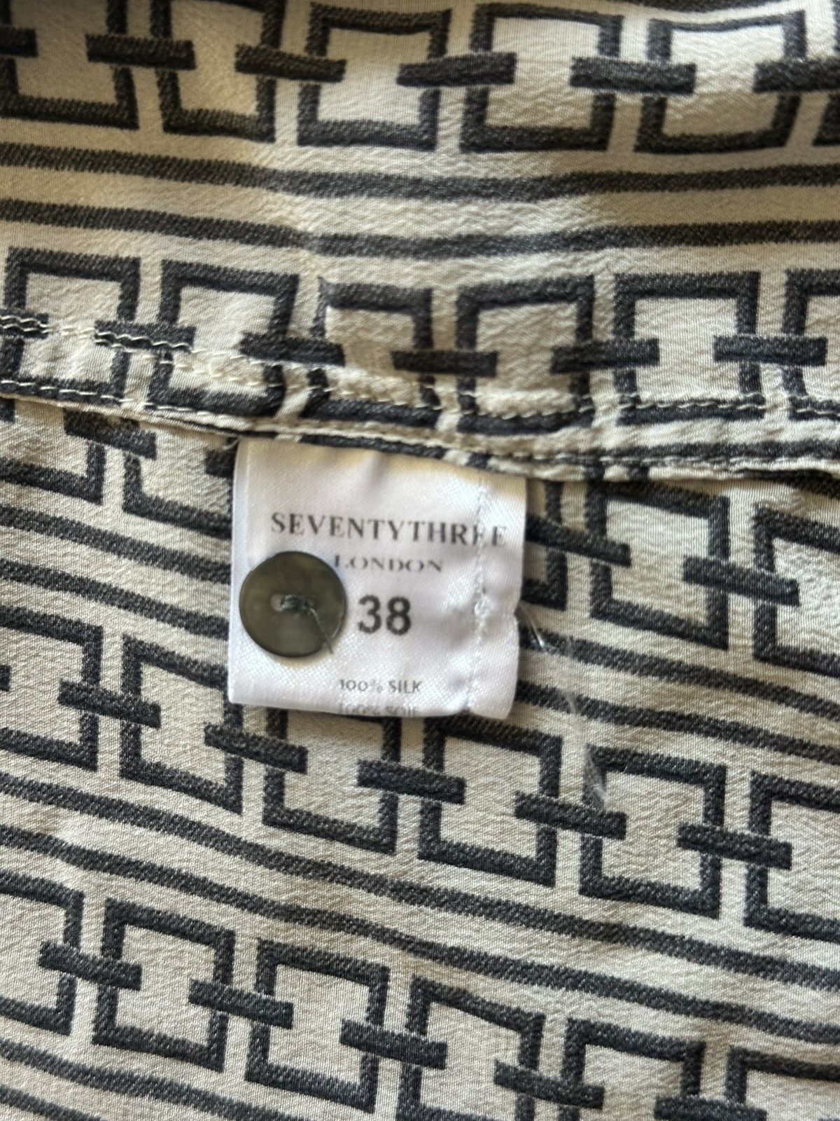 Other 73 London Beige and Black Button Shirt Size US XXS / EU 40 - 5 Thumbnail