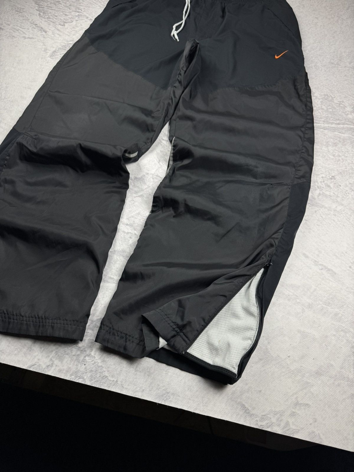 Nike × Vintage NIKE VINTAGE BASIC LOGO OVERSIZE BAGGY PANTS Size US 34 / EU 50 - 2 Thumbnail
