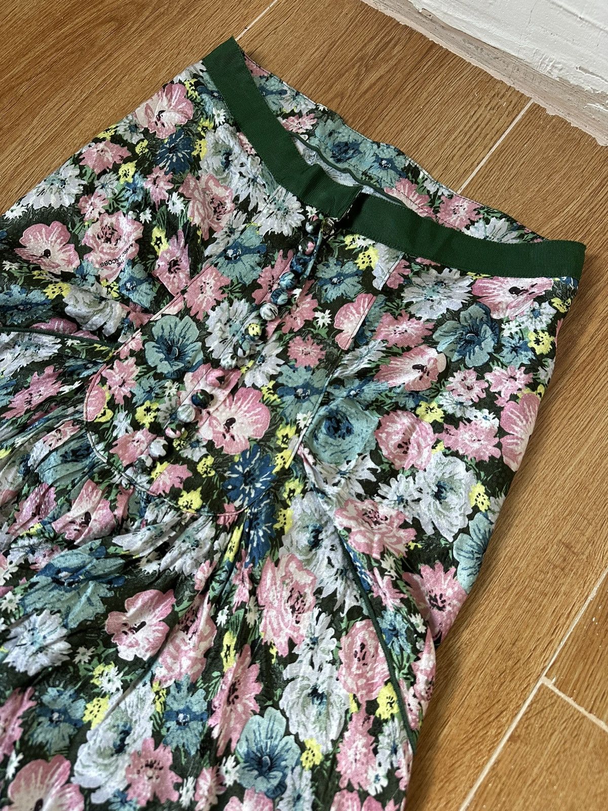 Marc Jacobs Marc Jacobs Green Floral Silk The 40s Skirt Size 25" / US 0 / IT 36 - 3 Thumbnail
