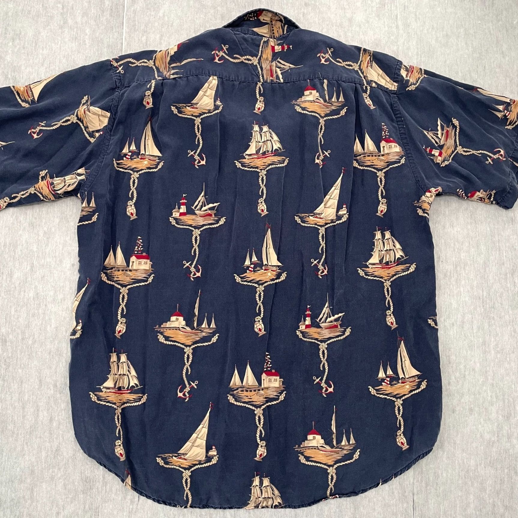 Tommy Hilfiger VINTAGE Tommy Hilfiger Short Sleeve Button-Up Shirt Adult XL Nautical Sailing Logo 90s Mens Size US XL / EU 56 / 4 - 2 Thumbnail