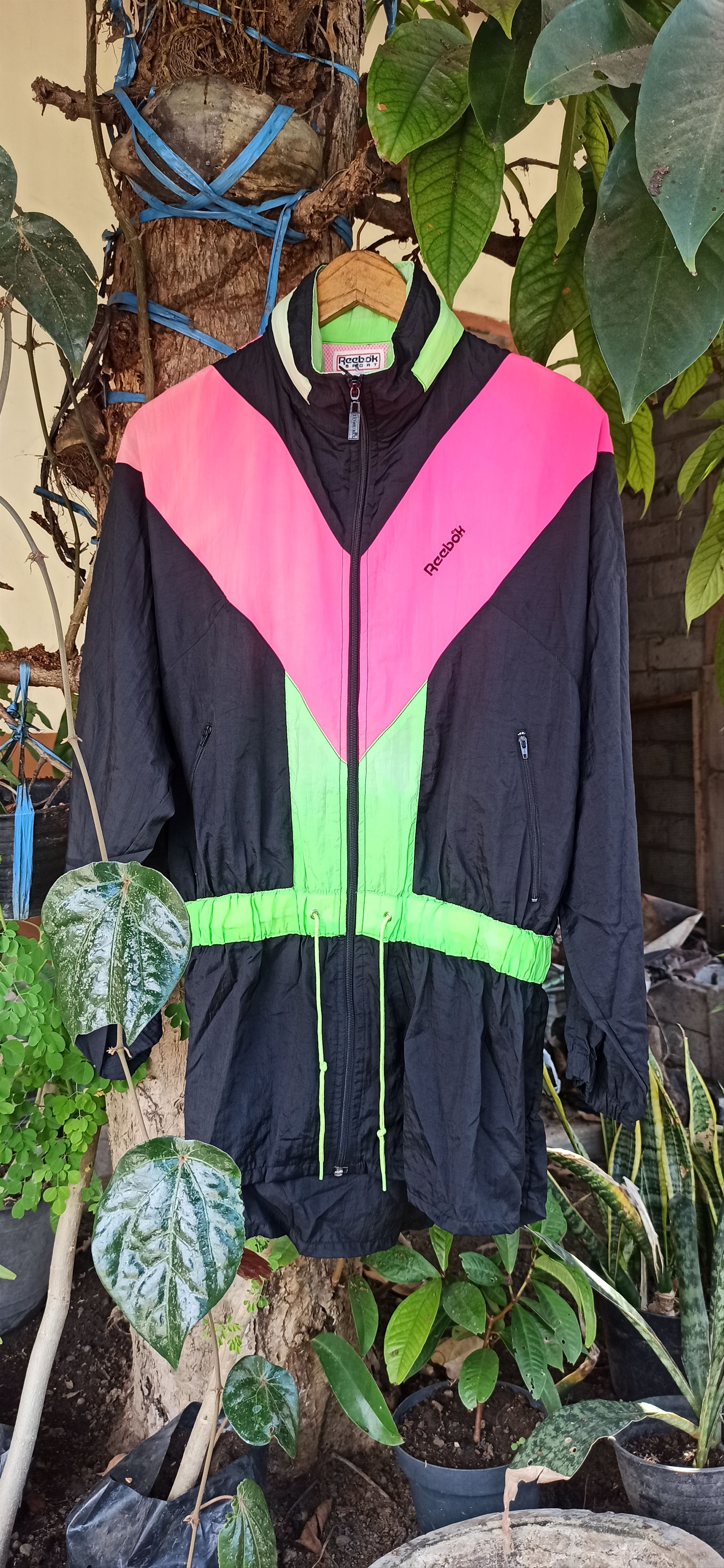 Reebok × Vintage Vintage Neon Accent Reebok Windbraker Size US XL / EU 56 / 4 - 1 Thumbnail