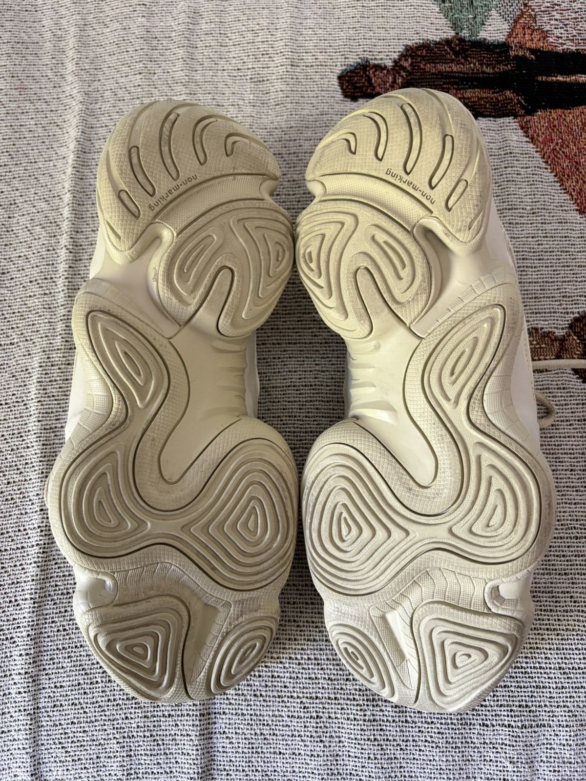 Yeezy Yeezy 500 Super Moon Yellow (No Box) Size US 10.5 / EU 43-44 - 5 Thumbnail