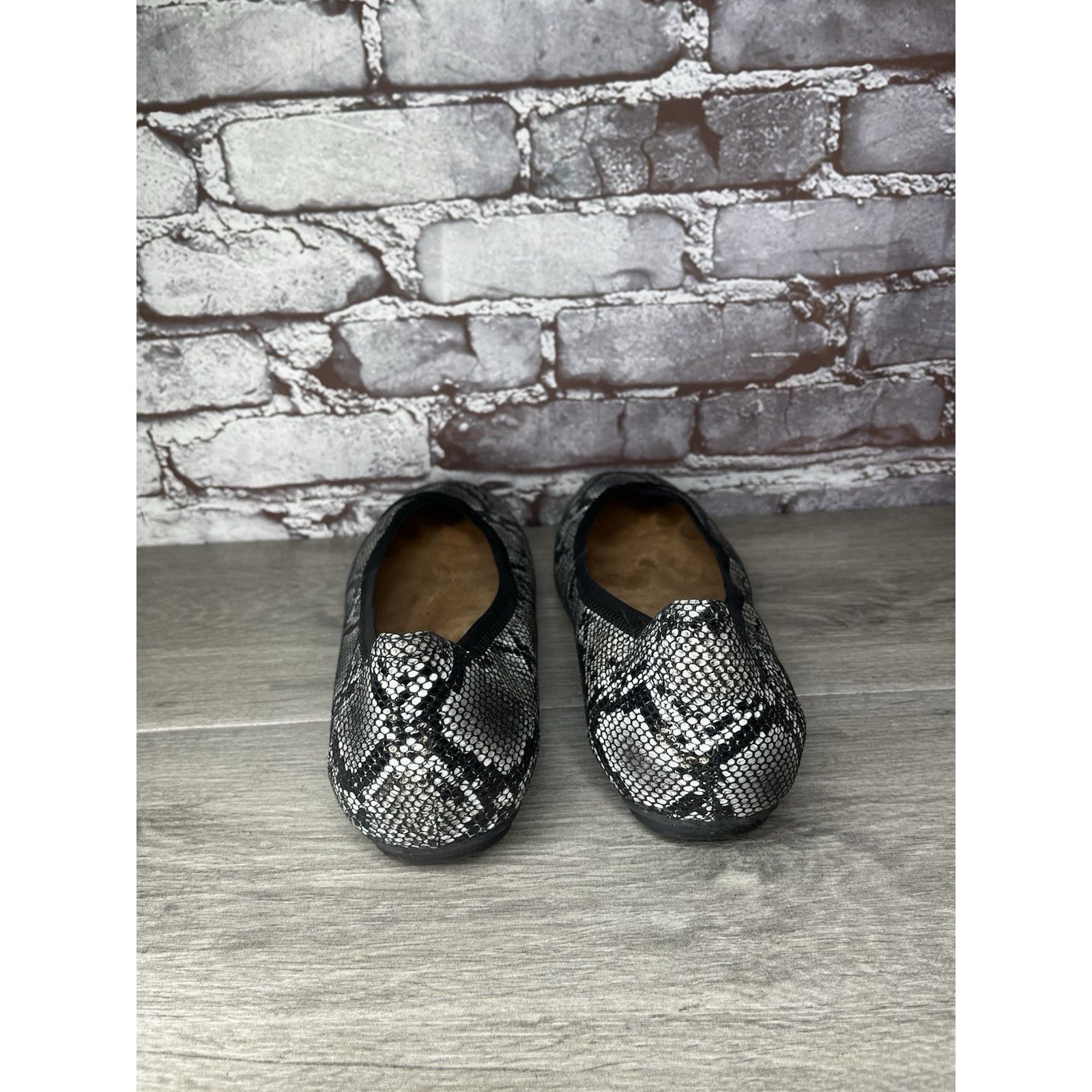 Etonic Vionic Carroll Snake Black White Ballet Slip On Flats Women Size US 11 / IT 41 - 11 Thumbnail