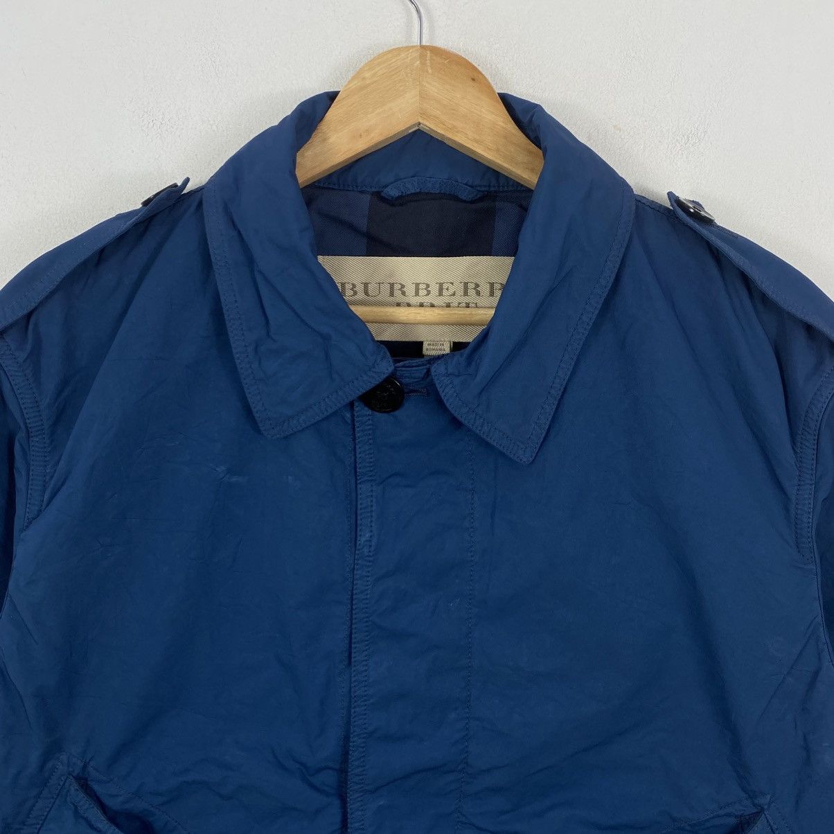 Burberry Burberry Brit Navy Field Jacket Nova Check Lining Size L Size US L / EU 52-54 / 3 - 4 Thumbnail