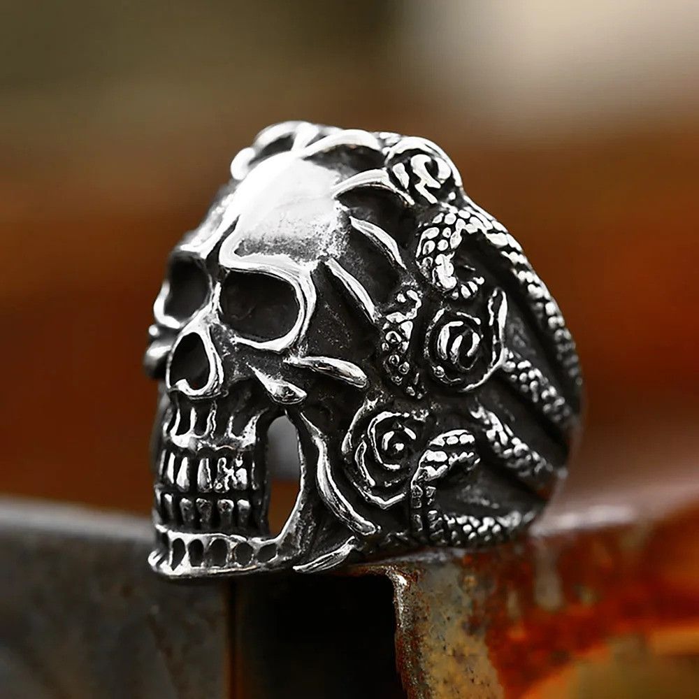 Vintage Skull Hands Hold Ring Size ONE SIZE - 4 Thumbnail