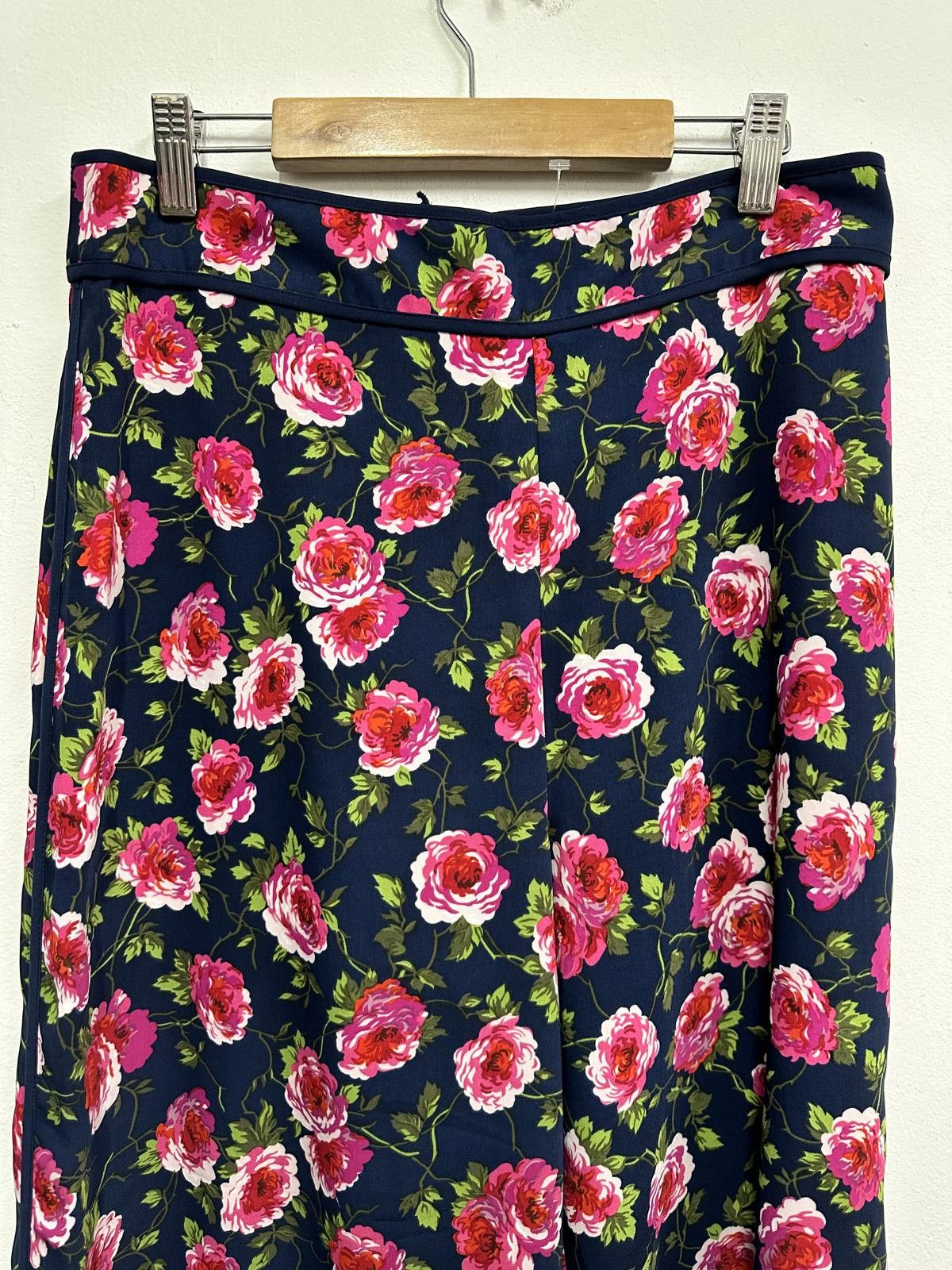 Warehouse Warehouse Floral Print Wide Leg Trousers Size 30" / US 8 / IT 44 - 3 Thumbnail