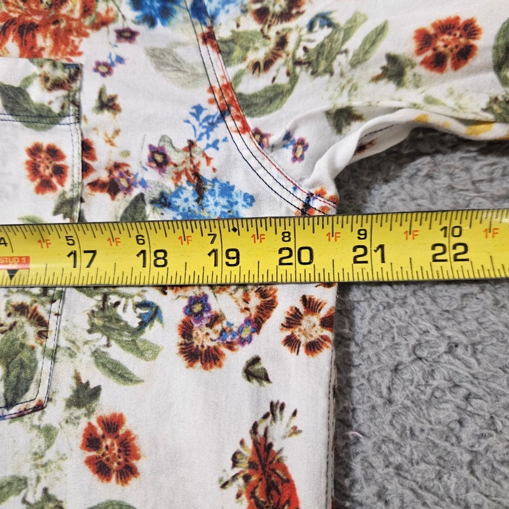 Vintage Visconti Shirt Slim Fit Button Down L/S Men White Floral Design Size S Size US S / EU 44-46 / 1 - 7 Thumbnail