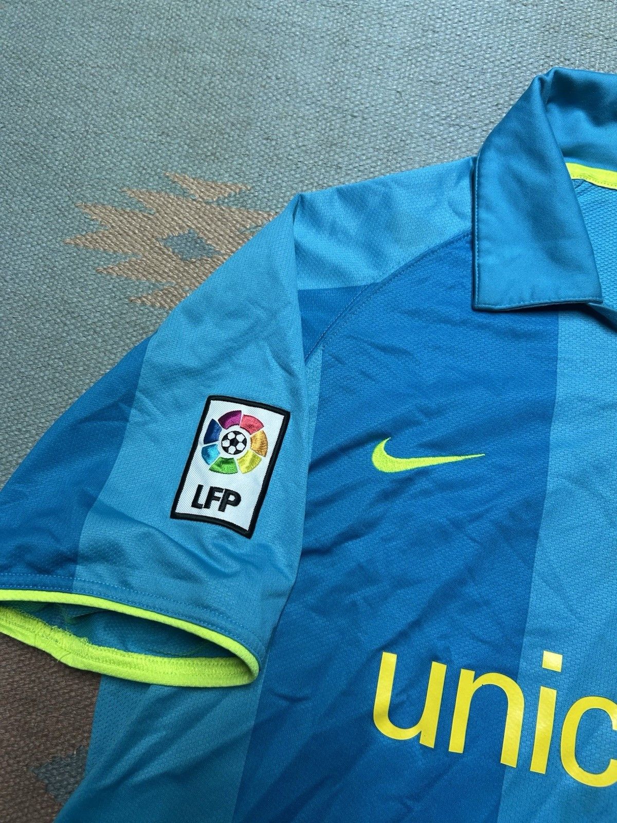 Nike Nike soccer jersey shirt FC Barcelona 07 08 away Unicef L Size US L / EU 52-54 / 3 - 4 Thumbnail