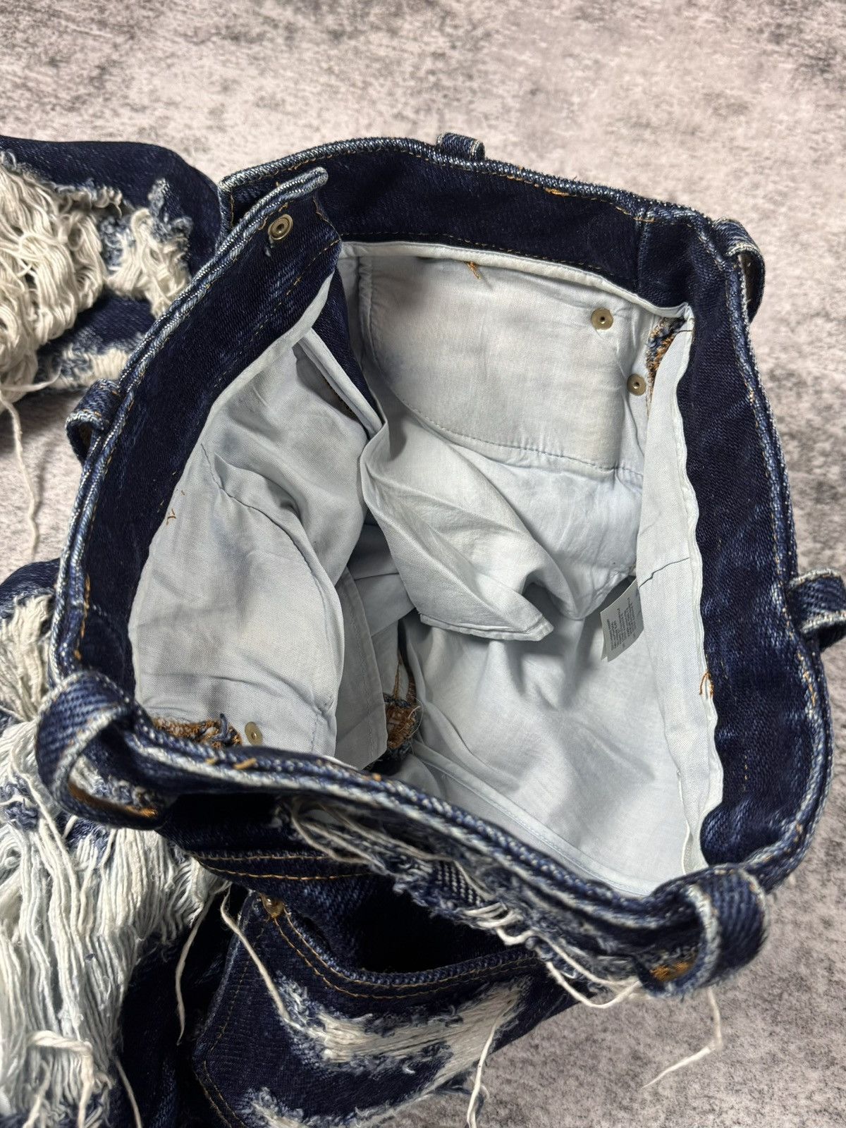 Maison Margiela FW14 Maison Margiela ‘Destroy’ Raw Indigo Exposed-Weft Denim Size US 32 / EU 48 - 9 Thumbnail