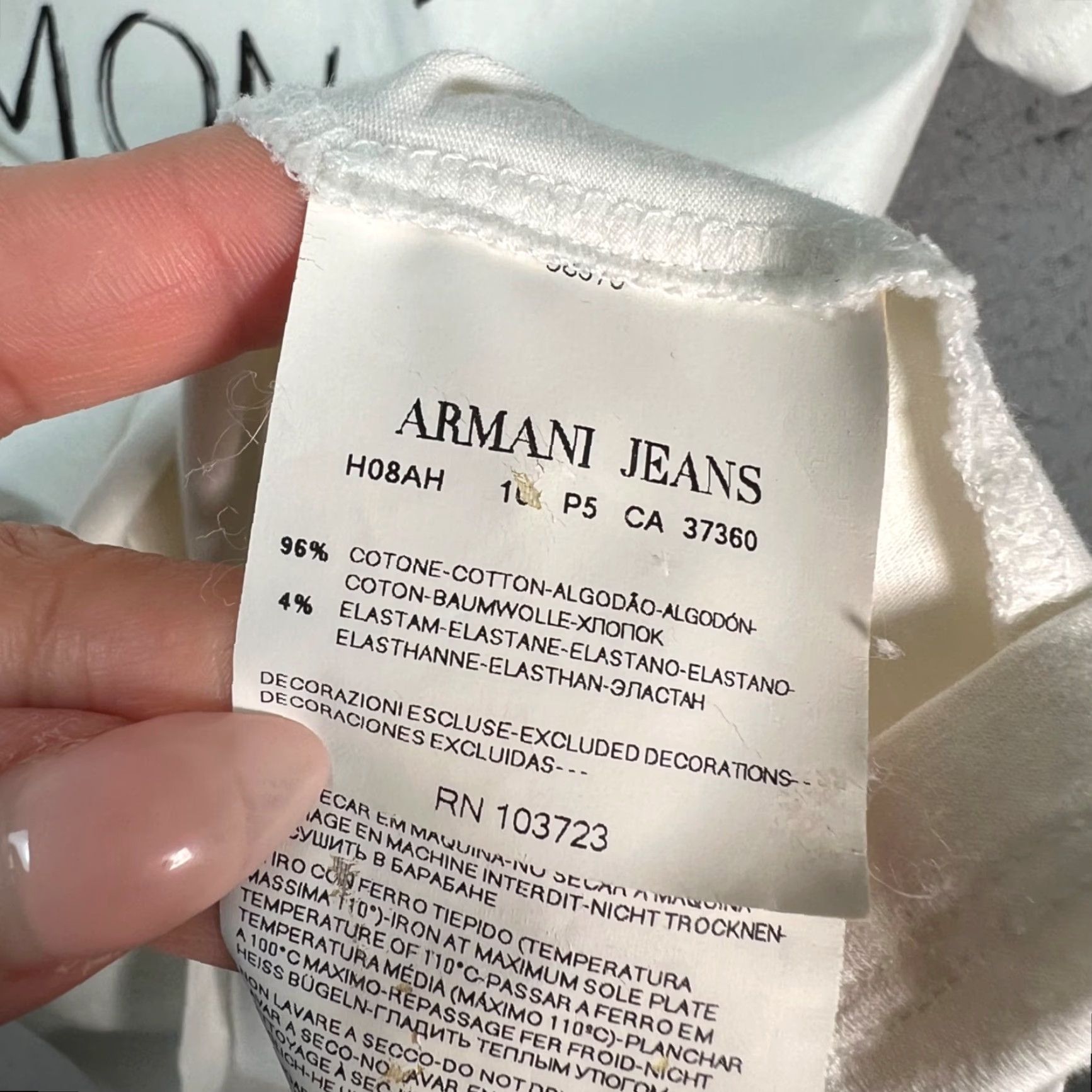 Vintage Armani Jeans Womens T-Shirt White Mela Mon Amour Graphic Tee Size L Size L / US 10 / IT 46 - 4 Thumbnail
