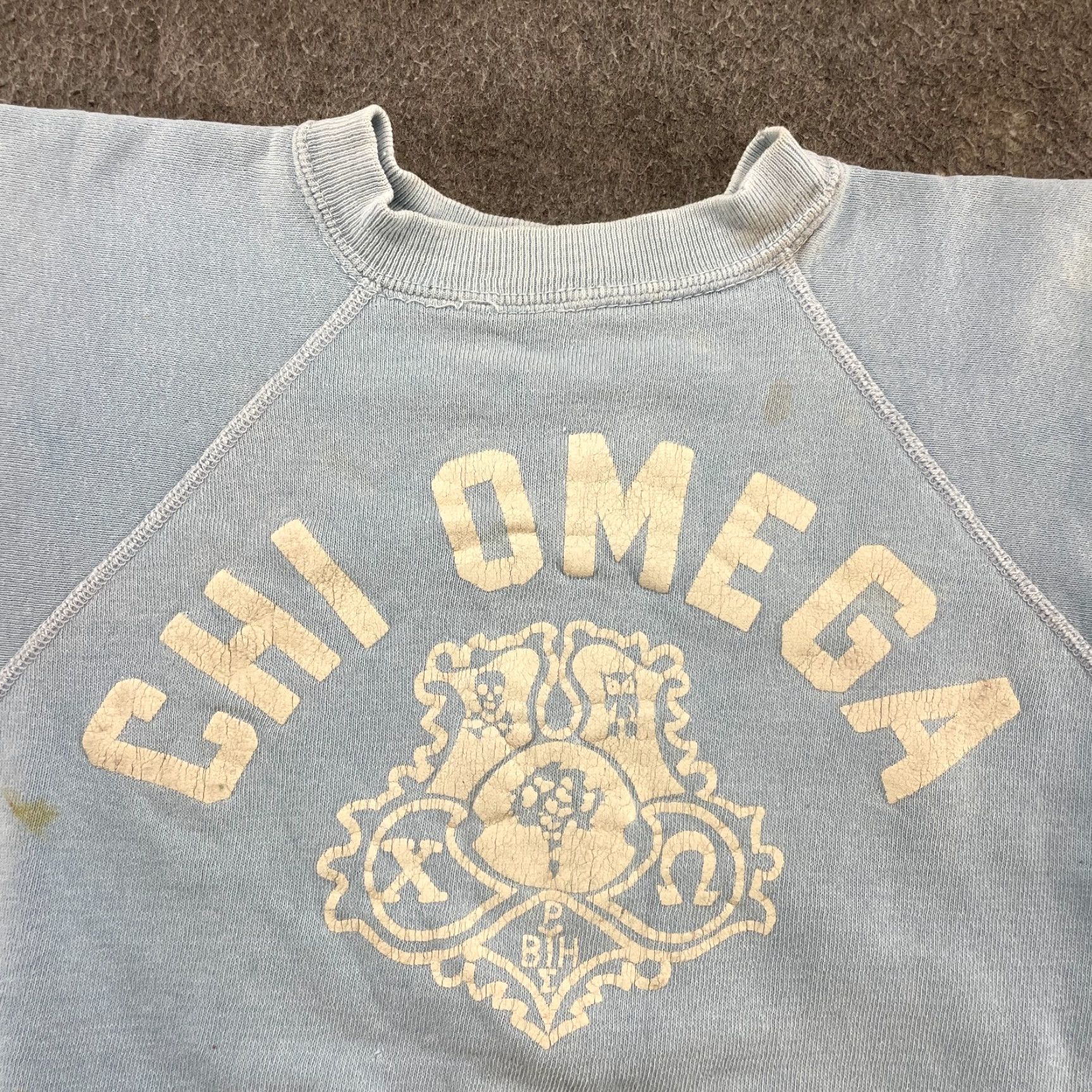 Omega VINTAGE Sweatshirt Mens M Blue Chi Omega Frat Fraternity Flocked Print True Size US M / EU 48-50 / 2 - 3 Thumbnail