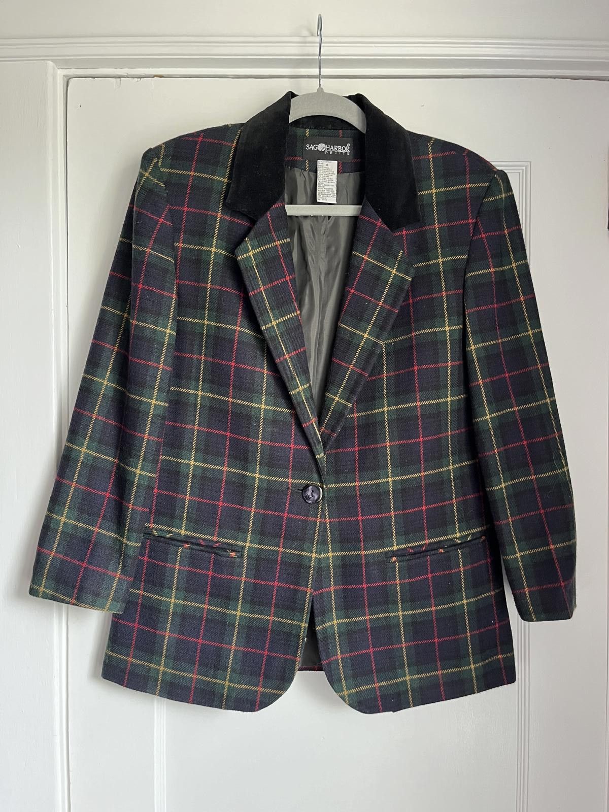 Designer Vintage Plaid Blazer with Velvet Collar Size M / US 6-8 / IT 42-44 - 1 Thumbnail