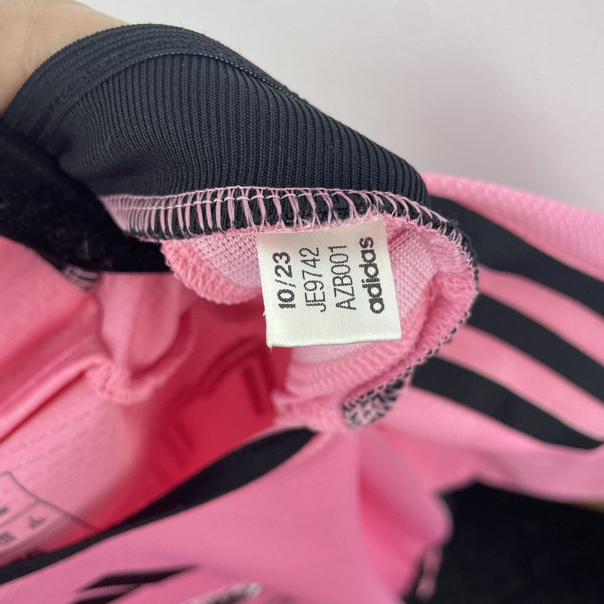 Adidas Inter Miami Lionel Messi Authentic Adidas Home Jersey 2024 Size US L / EU 52-54 / 3 - 13 Thumbnail
