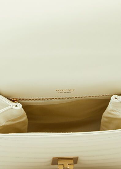 Salvatore Ferragamo o1s1rm0325 Size: OS / Leather Shoulder Bag in White Size ONE SIZE - 5 Thumbnail
