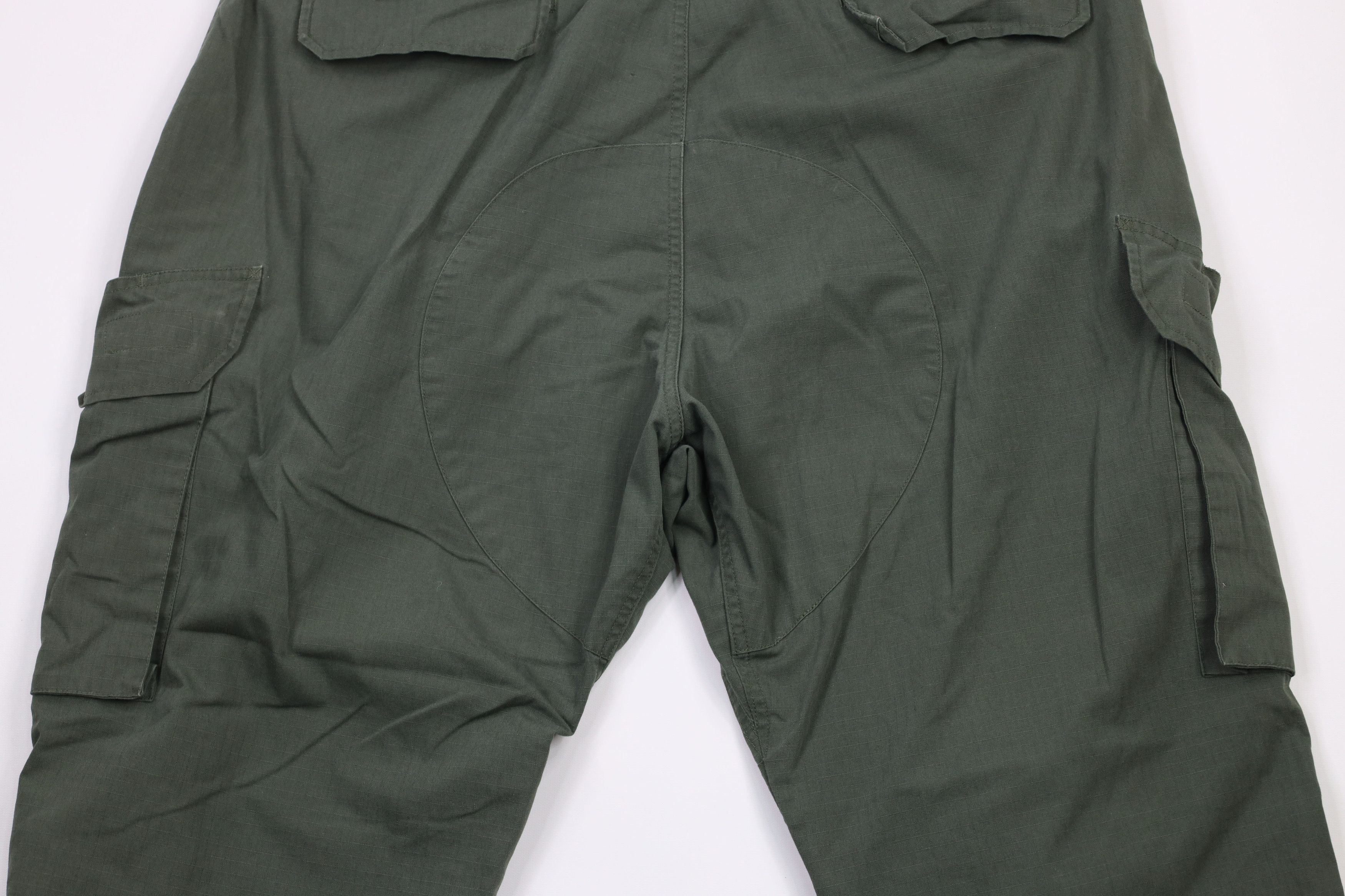Vintage Vintage Streetwear Double Knee Wide Leg Cargo Pants Green Size US 40 / EU 56 - 9 Thumbnail