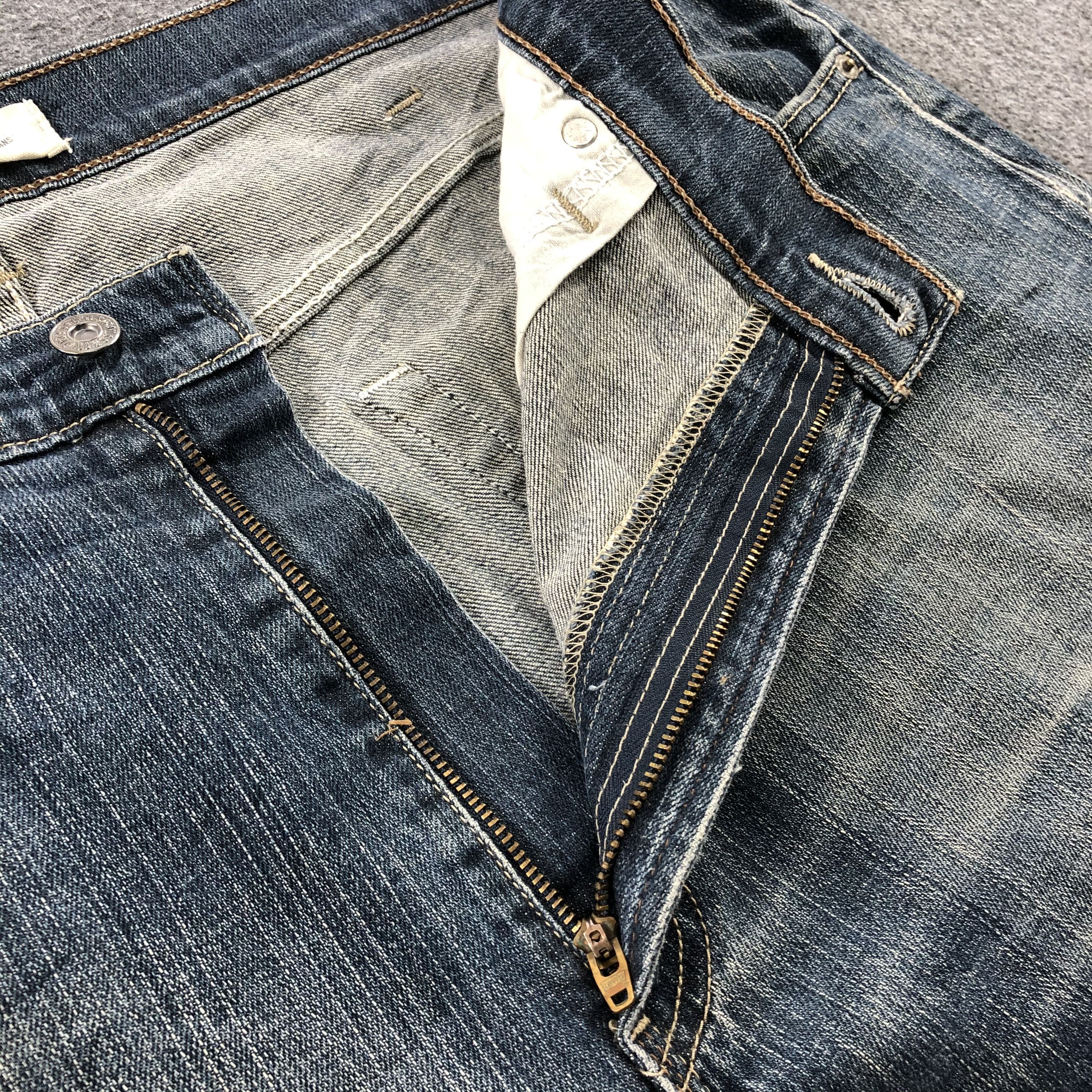 Levi's × Vintage Vintage Blue Wash Levis 505 Jeans-JM1724 Size US 39 - 8 Thumbnail