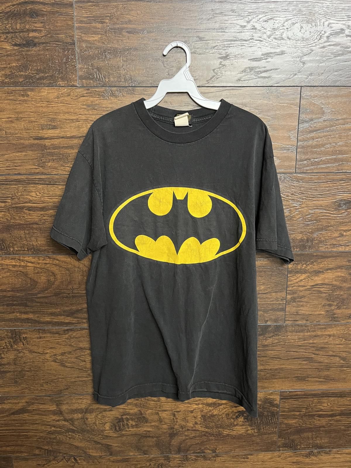 VTG Faded Batman Logo T-shirt - Cracked Print Tee 2001 -L