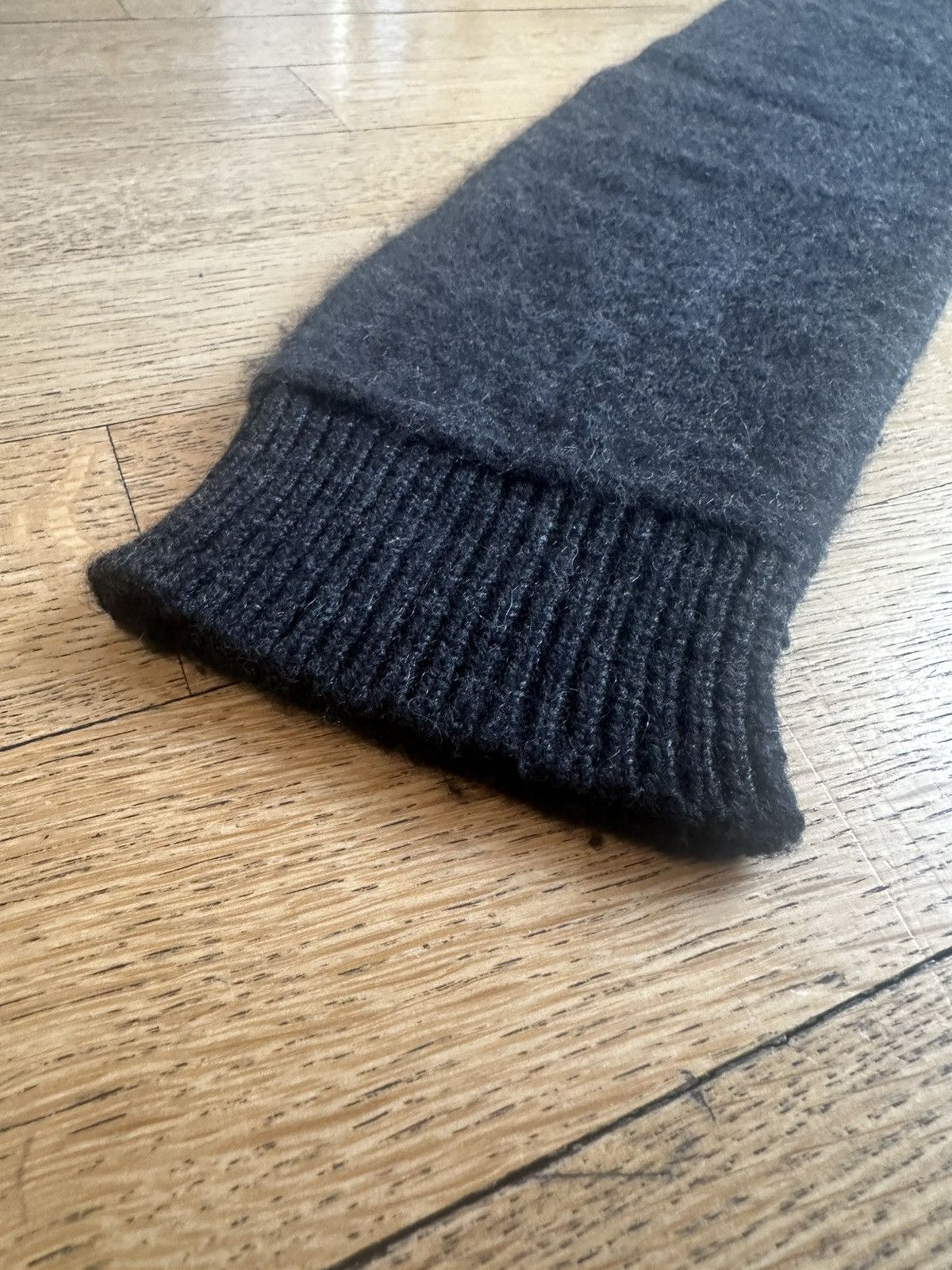 The Elder Statesman The Elder Statesman dark grey super soft cashmere sweater Size US L / EU 52-54 / 3 - 4 Thumbnail