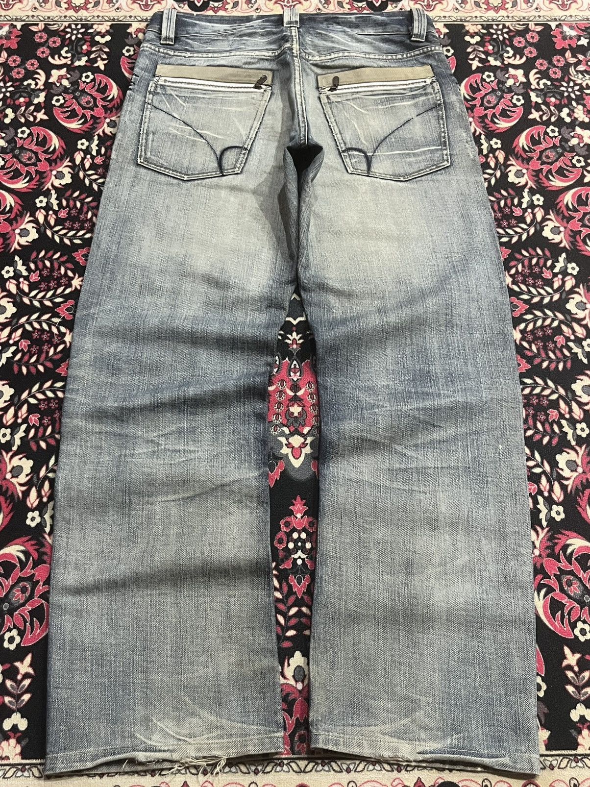 Japanese Brand Vintage Back Number Blue Washed Distressed Loose Fit Jeans Size US 32 / EU 48 - 2 Thumbnail