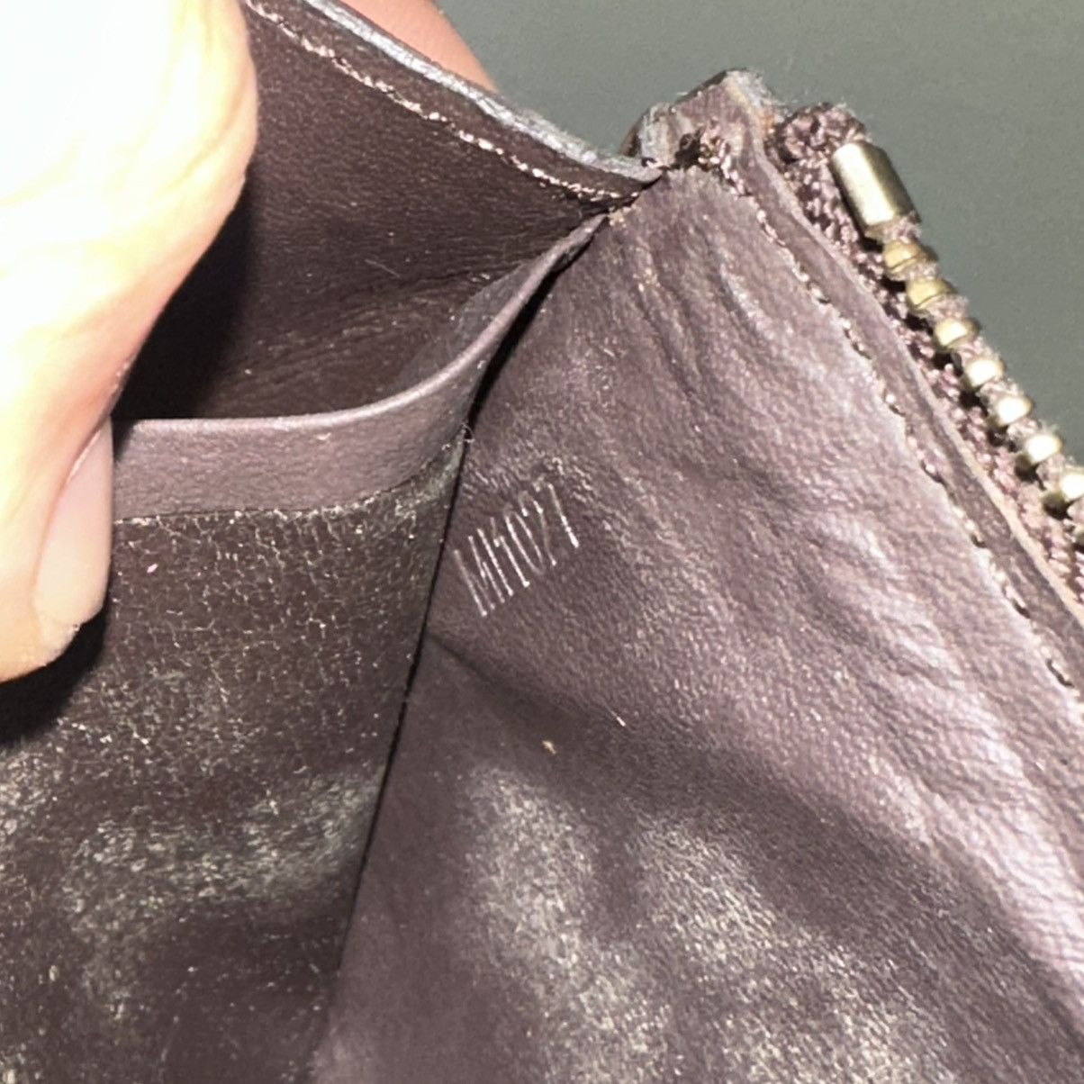 Louis Vuitton LOUIS VUITTON AMARANTE MONOGRAM VERNIS TROUSSE COSMETIC BAG Size ONE SIZE - 16 Thumbnail